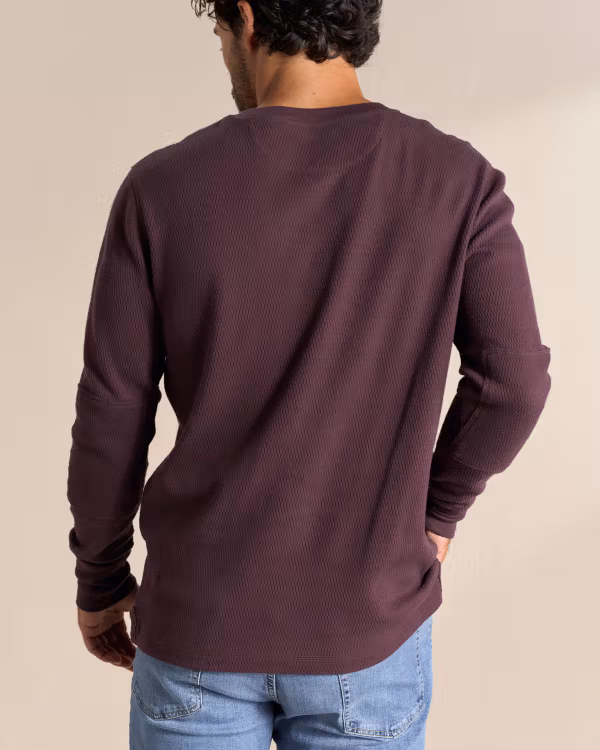 Men's Long Sleeve Standard Issue Waffle Henley