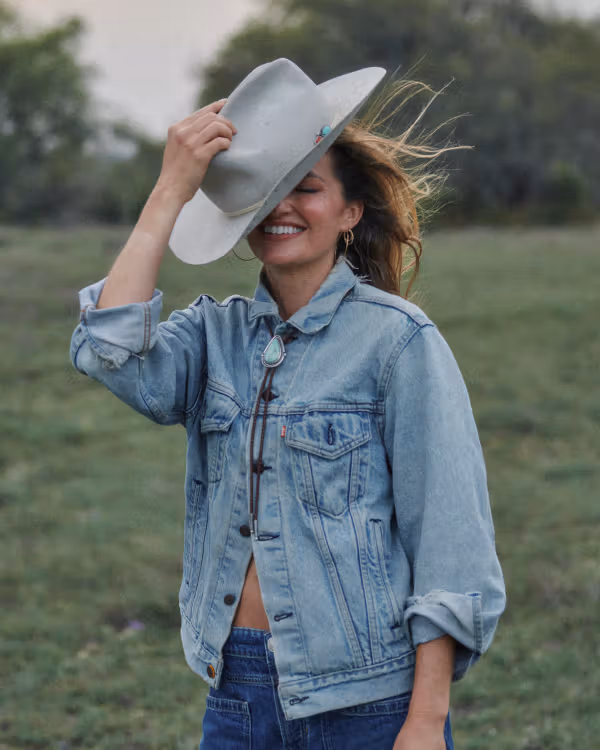 Iron Lamb Turquoise Drop Bolo