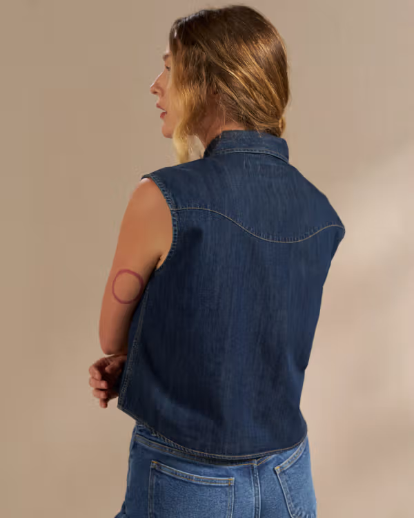 Women's Denim Pearl Snap Cutoff