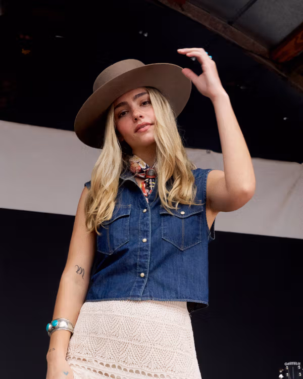 Women's Denim Pearl Snap Cutoff