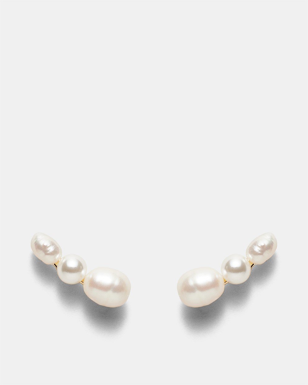 Mila Pearl Stud Earrings