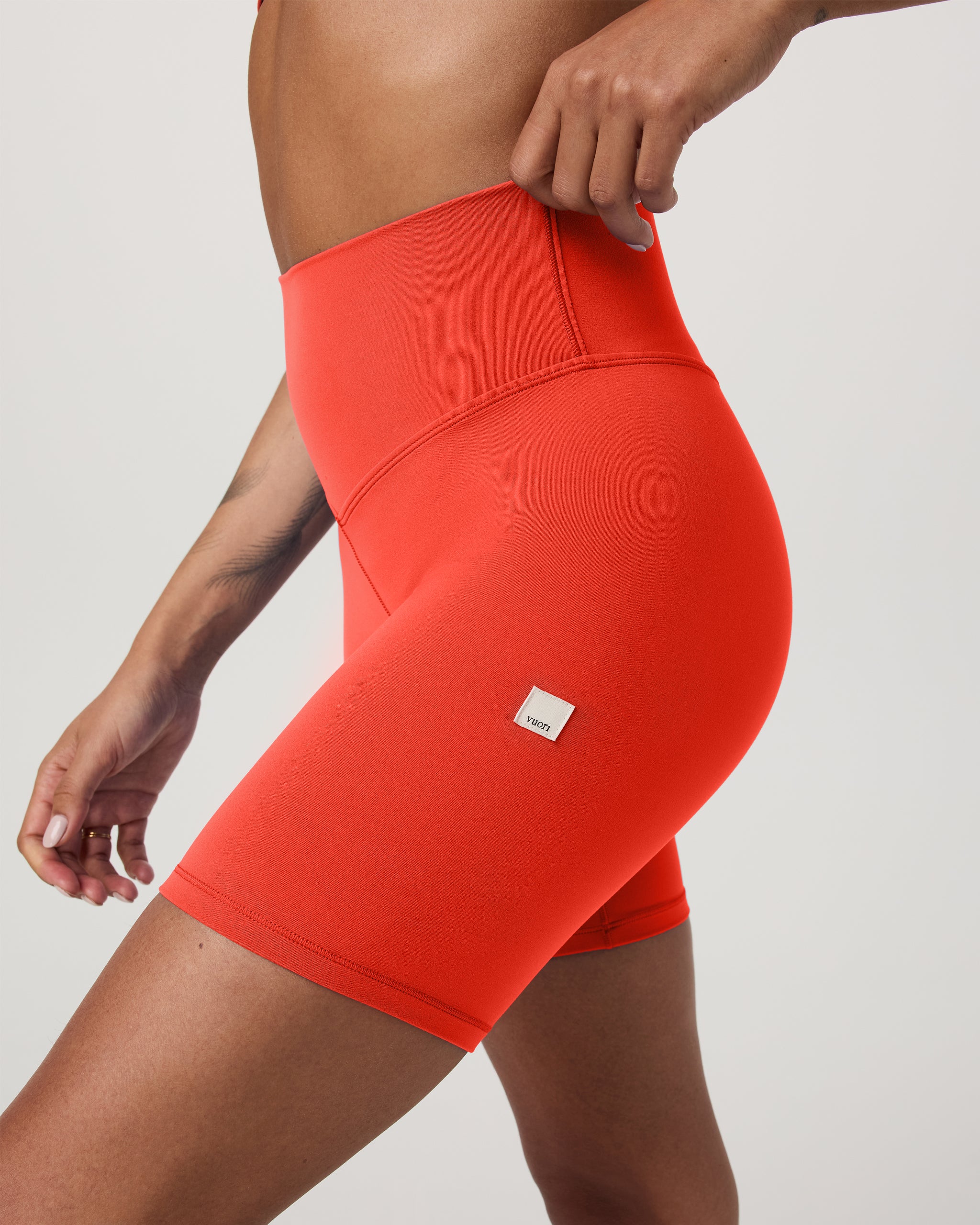 Vuori AllTheForm Short 6"