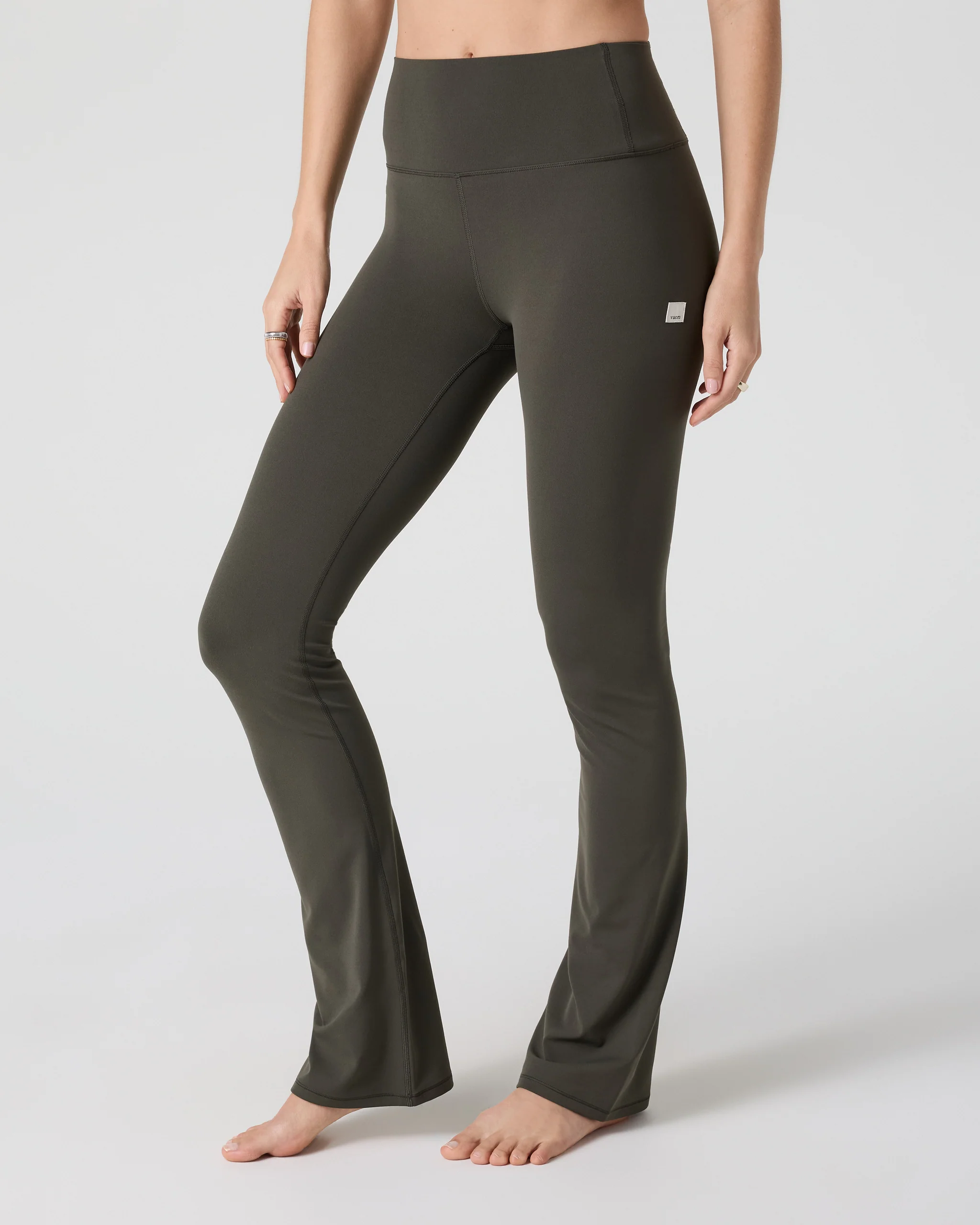 Vuori AllTheFeels Slim Flare - Long