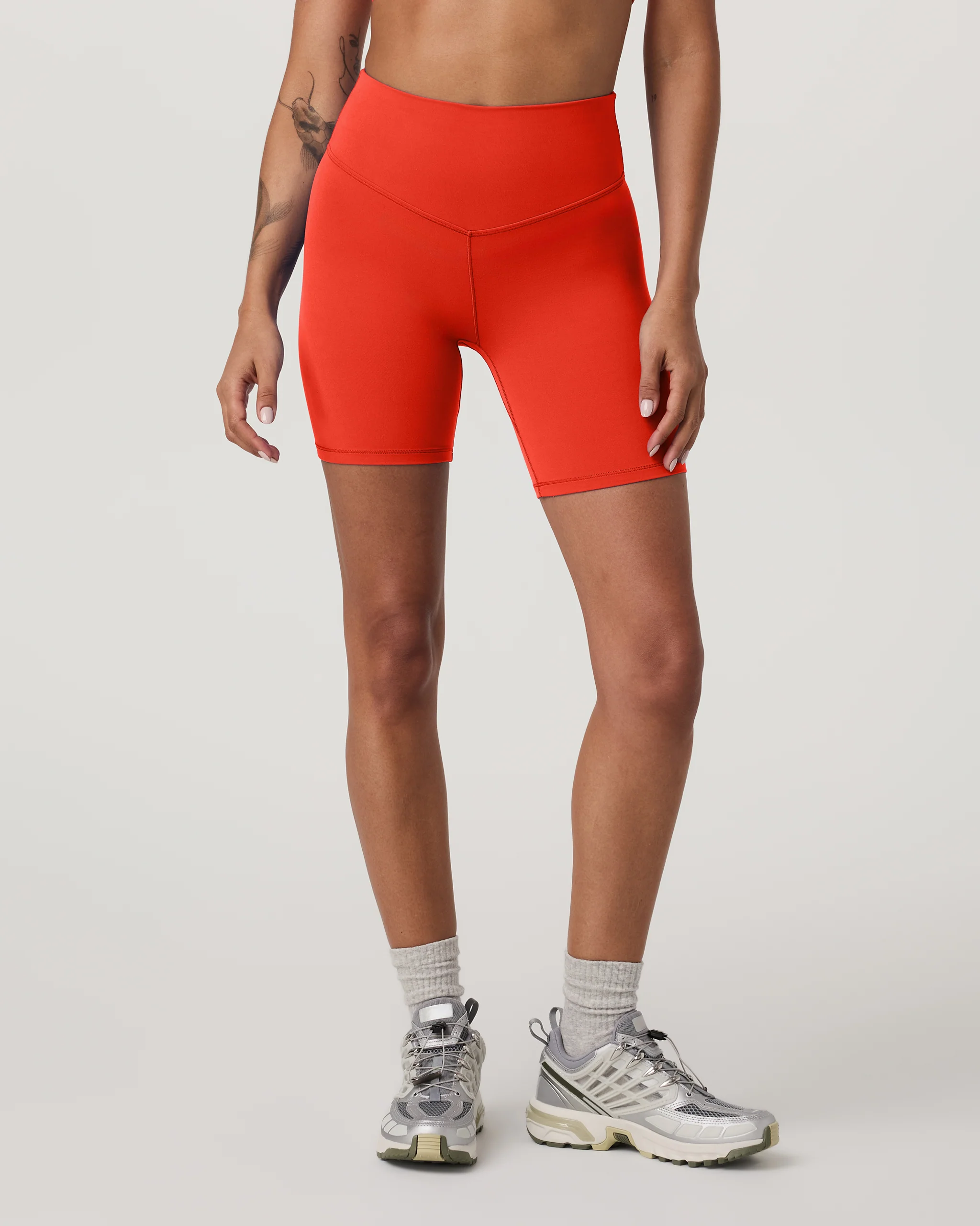 Vuori AllTheForm Short 6"