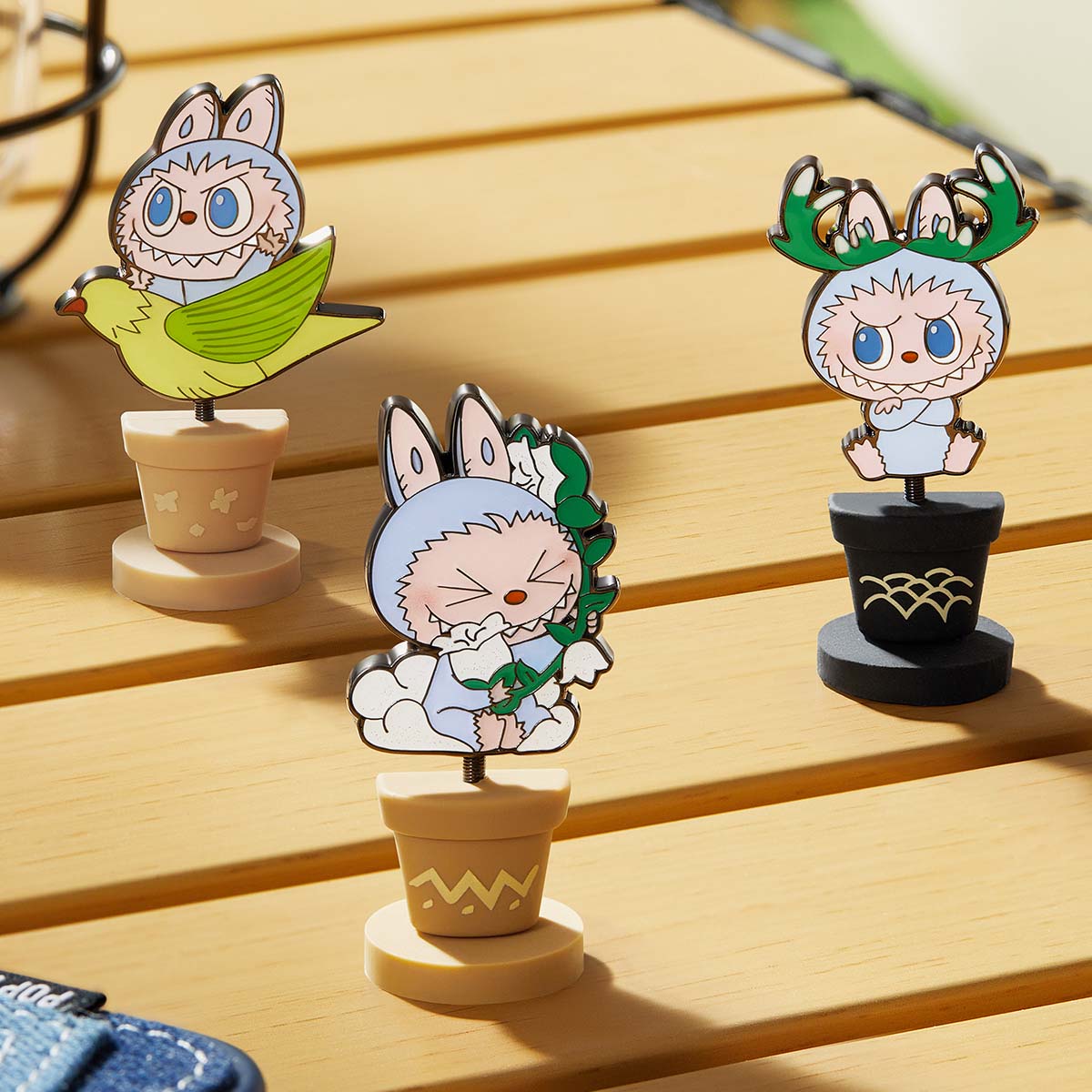 THE MONSTERS FALL IN WILD SERIES-Badge Blind Box