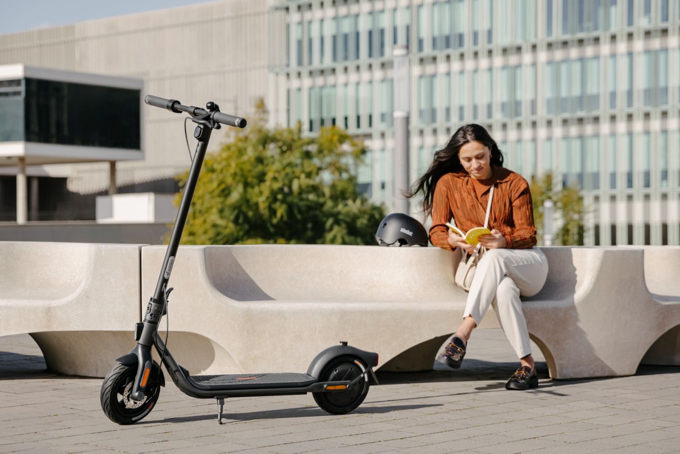Ninebot KickScooter F2 E Powered by Segway
