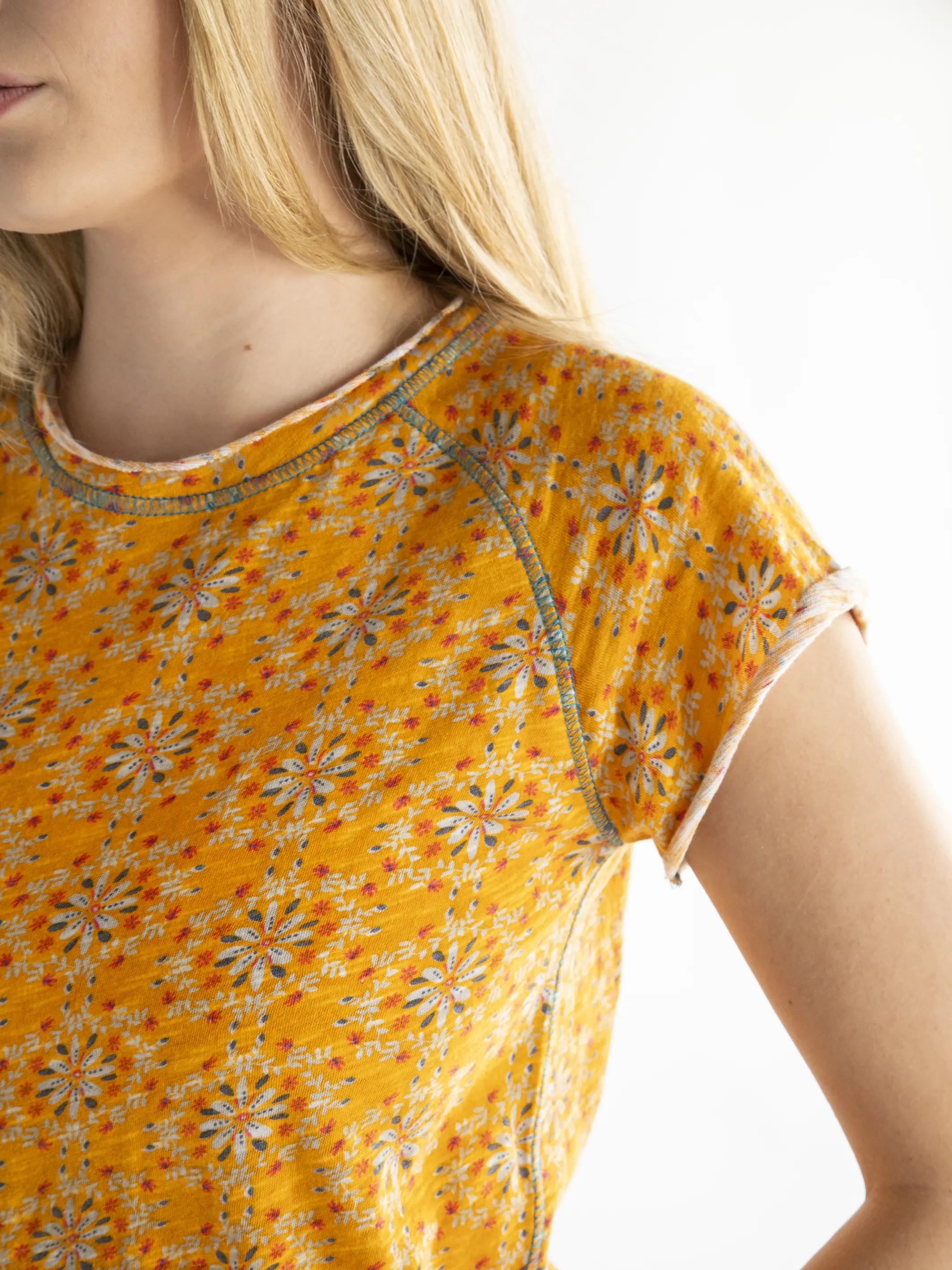 Lily Printed Knit Tee Shirt - Yellow Medallion