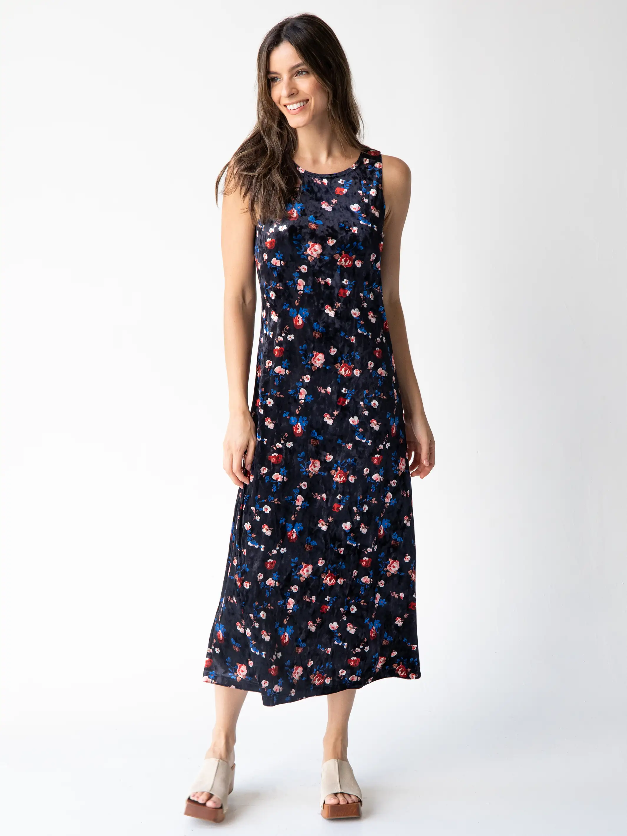 Veronica Velvet Dress - Black Red Roses