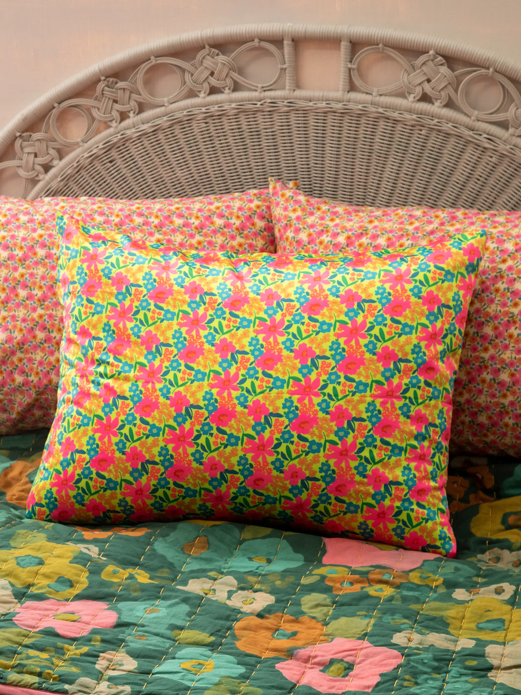 Satin Pillowcase - Pink Neon Green