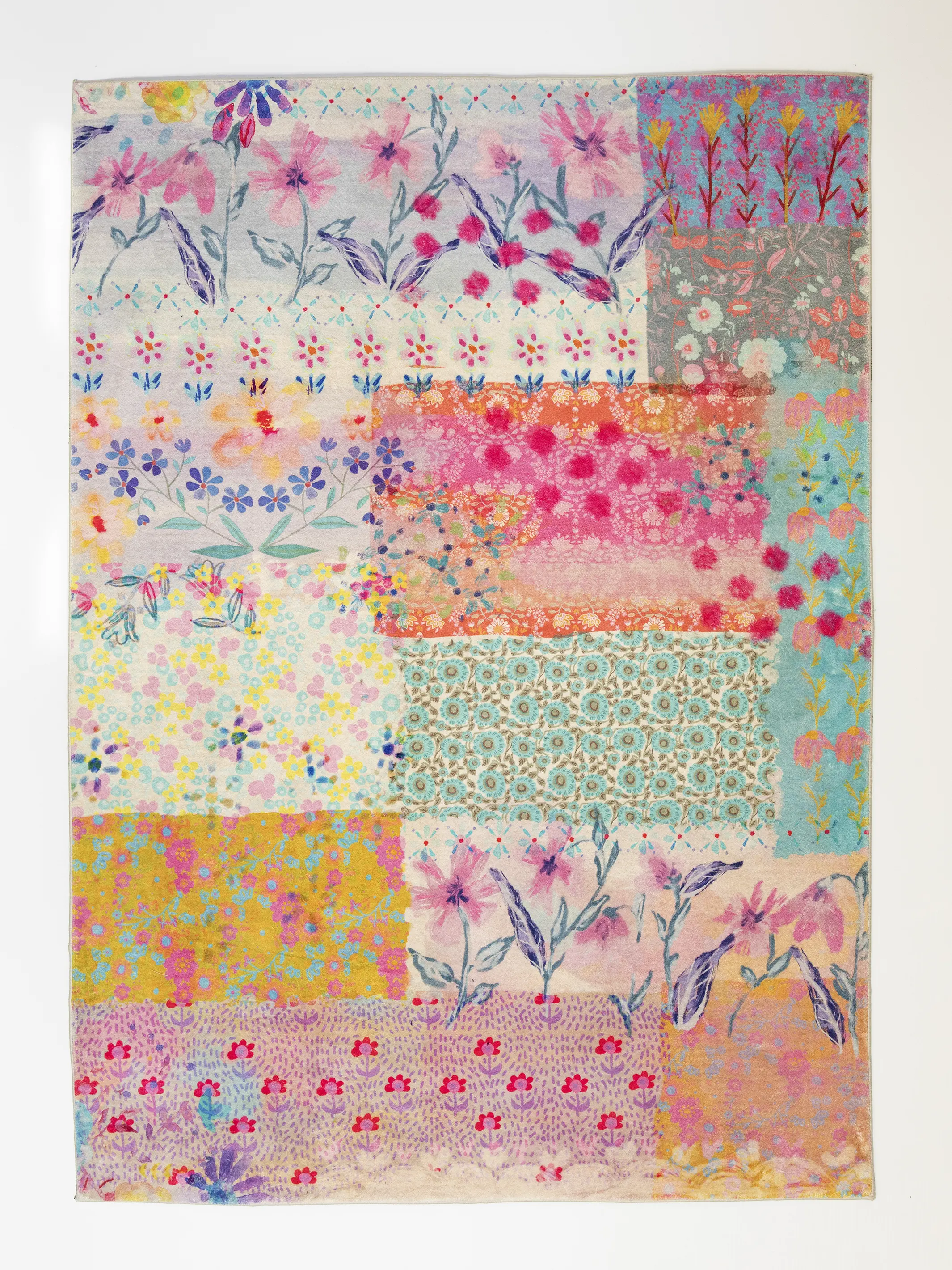 Chenille Rug, 5' x 7' - Pink Watercolor Patchwork