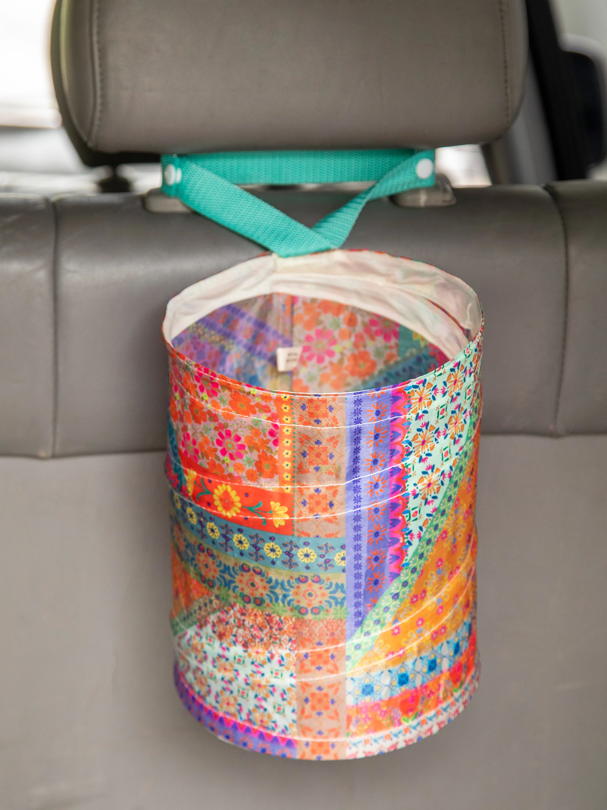 Pop-Up Car Trash Can - Folk Floral Patchwork