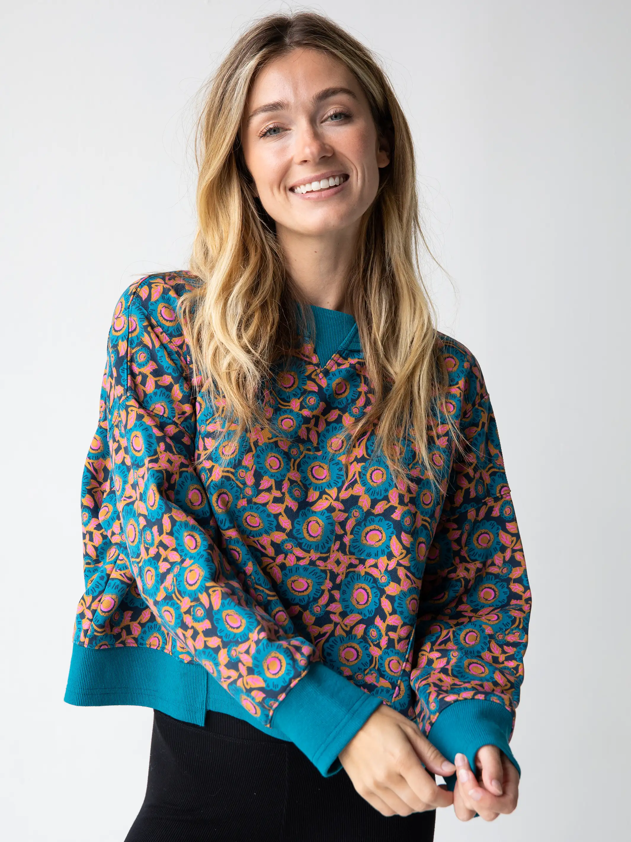 Selah Printed Sweatshirt - Teal Dahlias