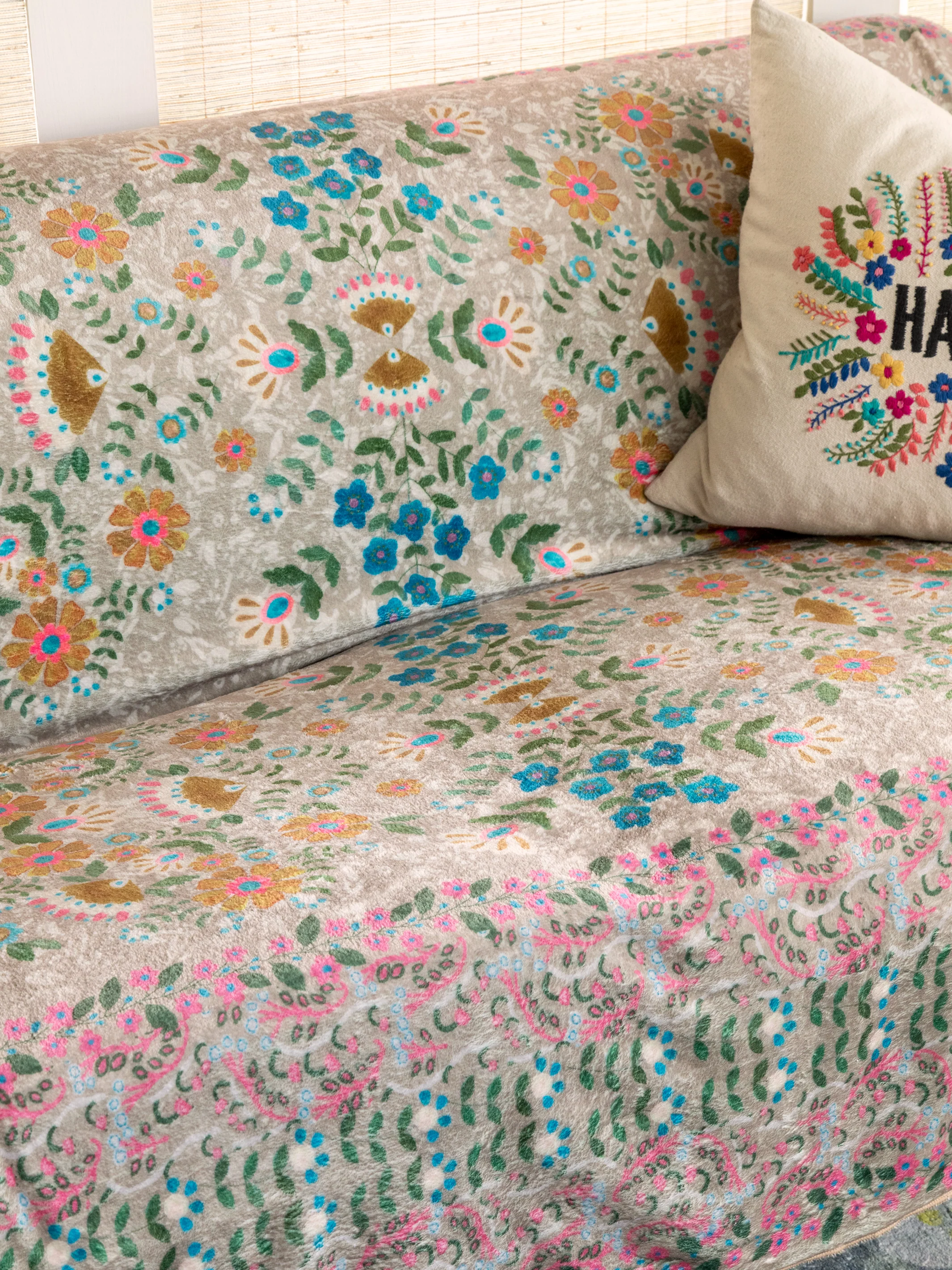 Perfect Cozy Couch Cover - Mandala