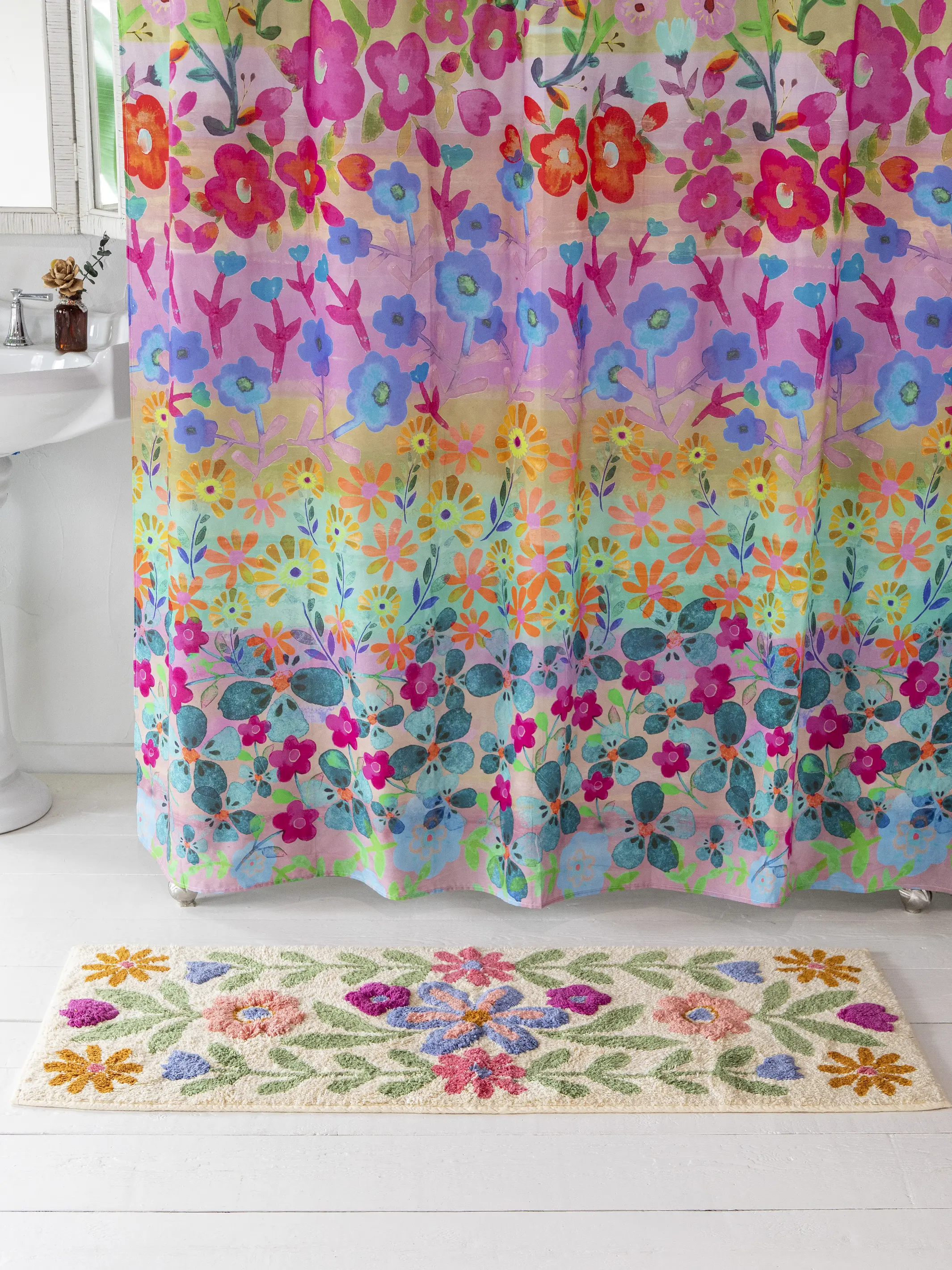 Tufted Runner Bath Mat - Taupe Folk Floral