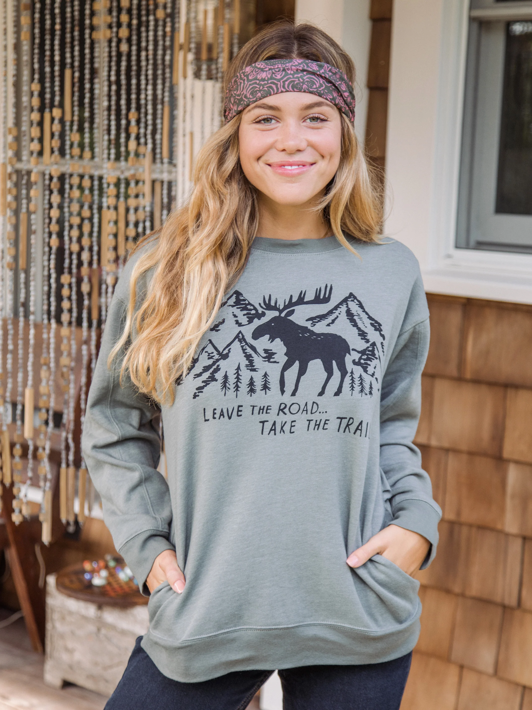 Comfy Pocket Sweatshirt - Take The Trail