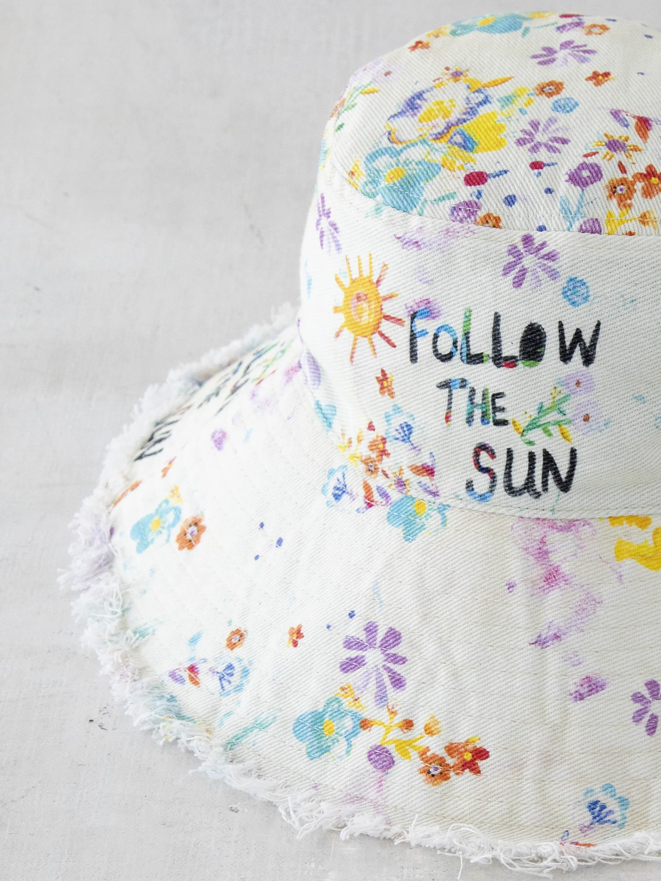 Sandy Days Bucket Hat - Follow the Sun