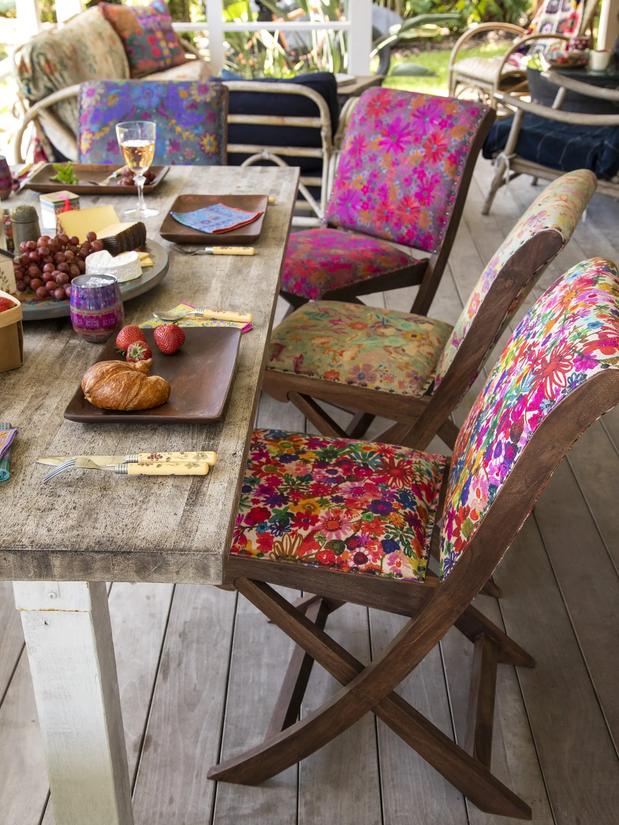 Favorite Anywhere Chair - Charcoal Pink Daisy
