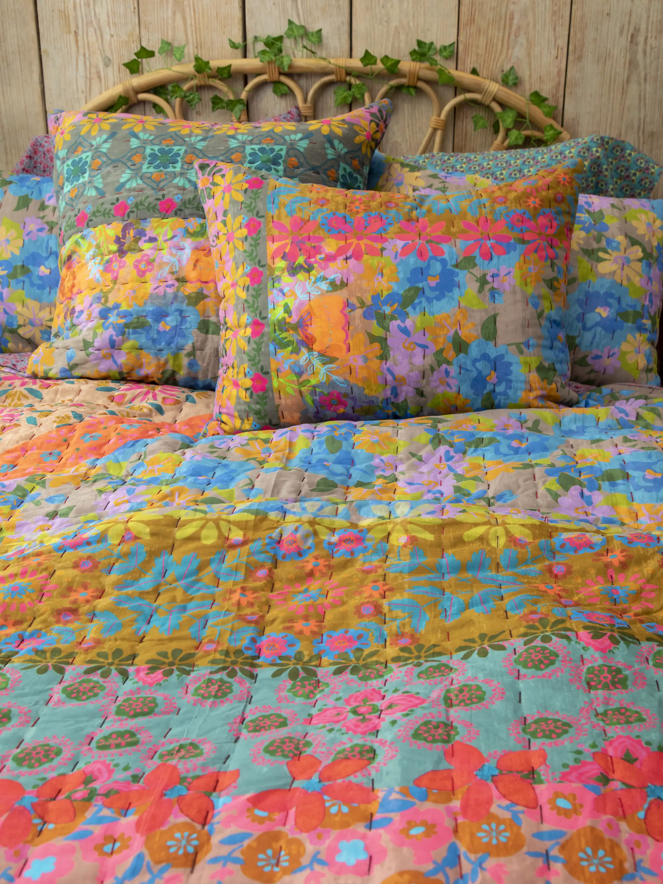 Bungalow Reversible Shams, Set of 2 - Daphne