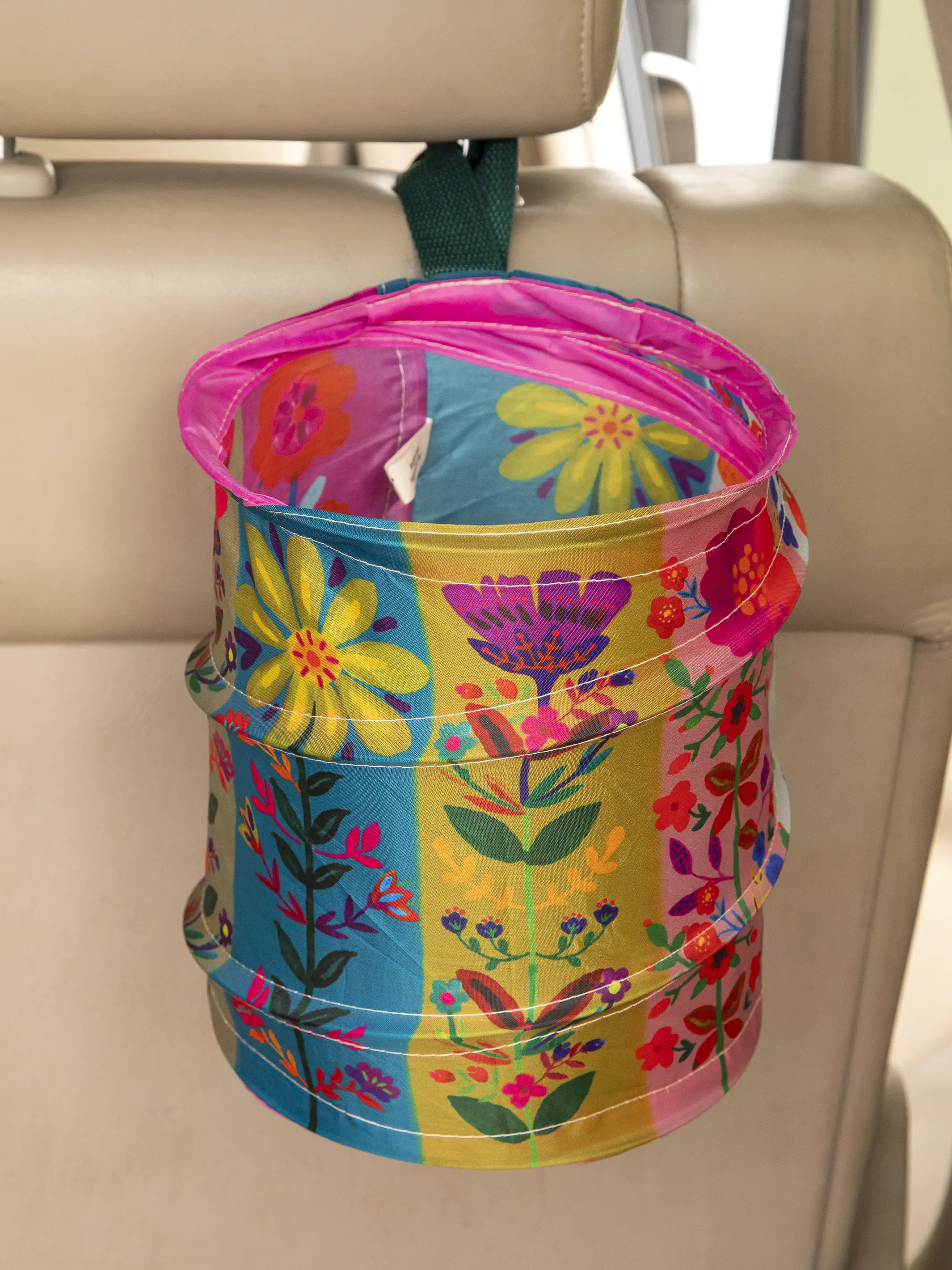 Pop-Up Car Trash Can - Folk Flower