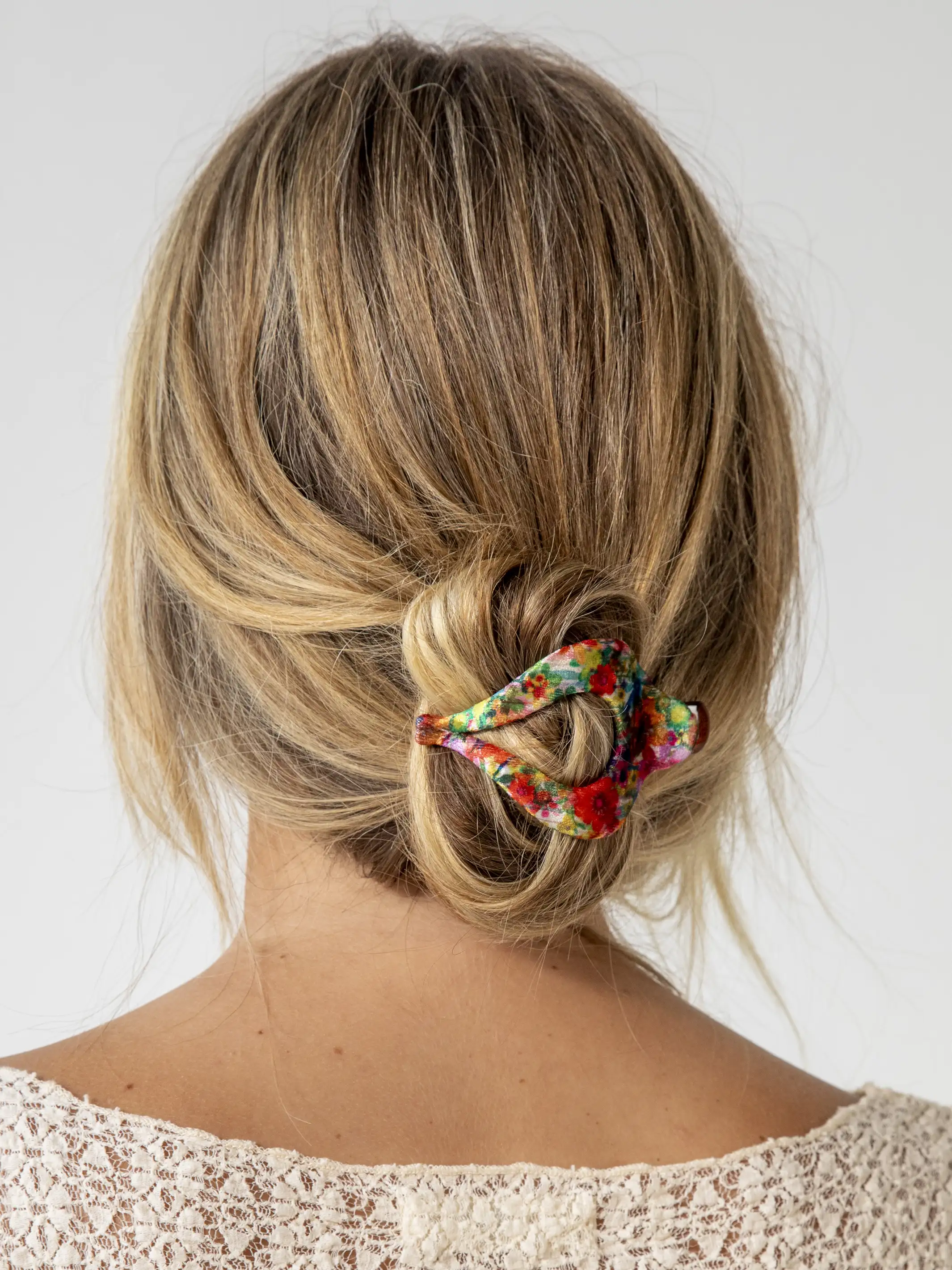 Velvet Boho Clip - Red