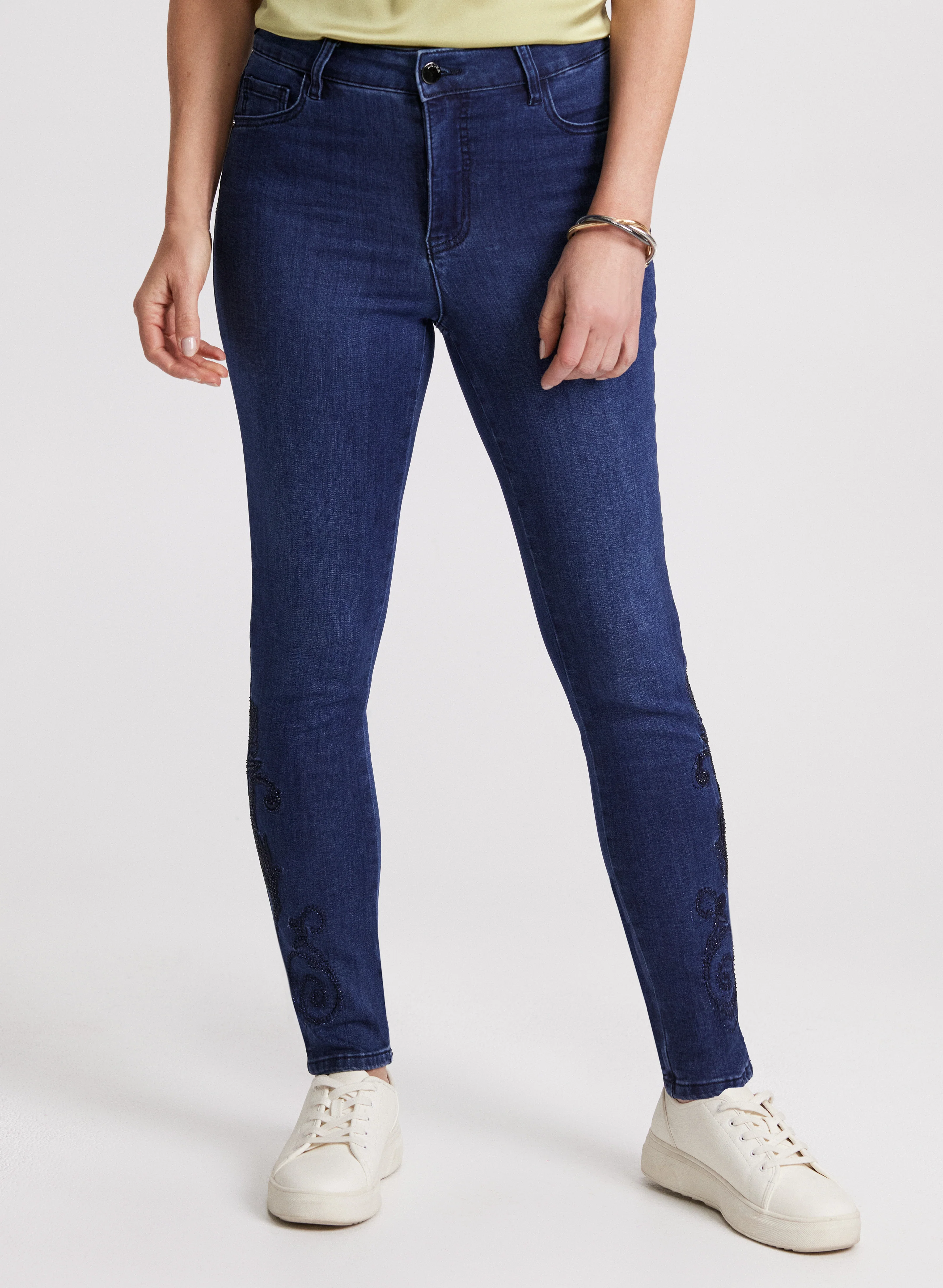 Embroidered Hem Slim Leg Jeans