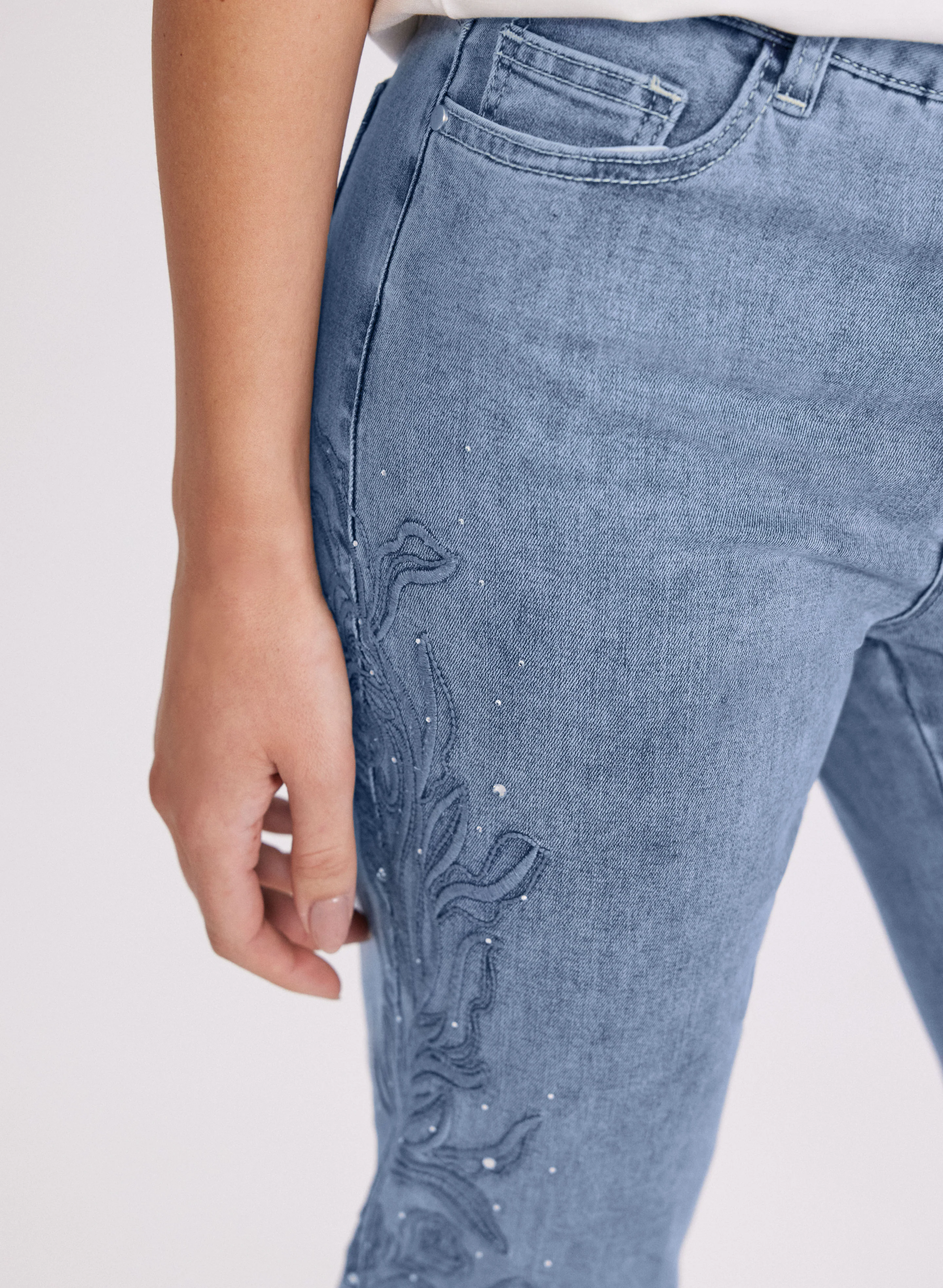 Embroidered Straight-Leg Jeans