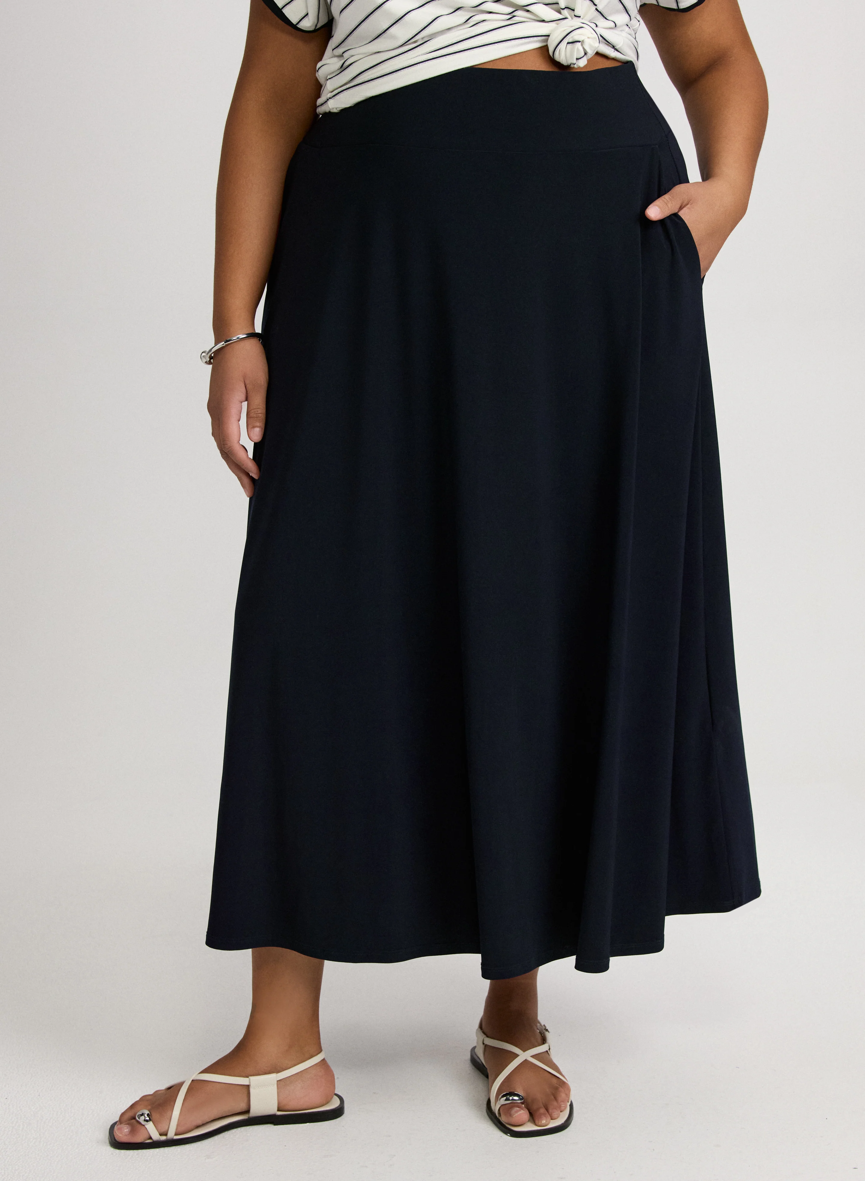 Pull-On Maxi Skirt With Pockets