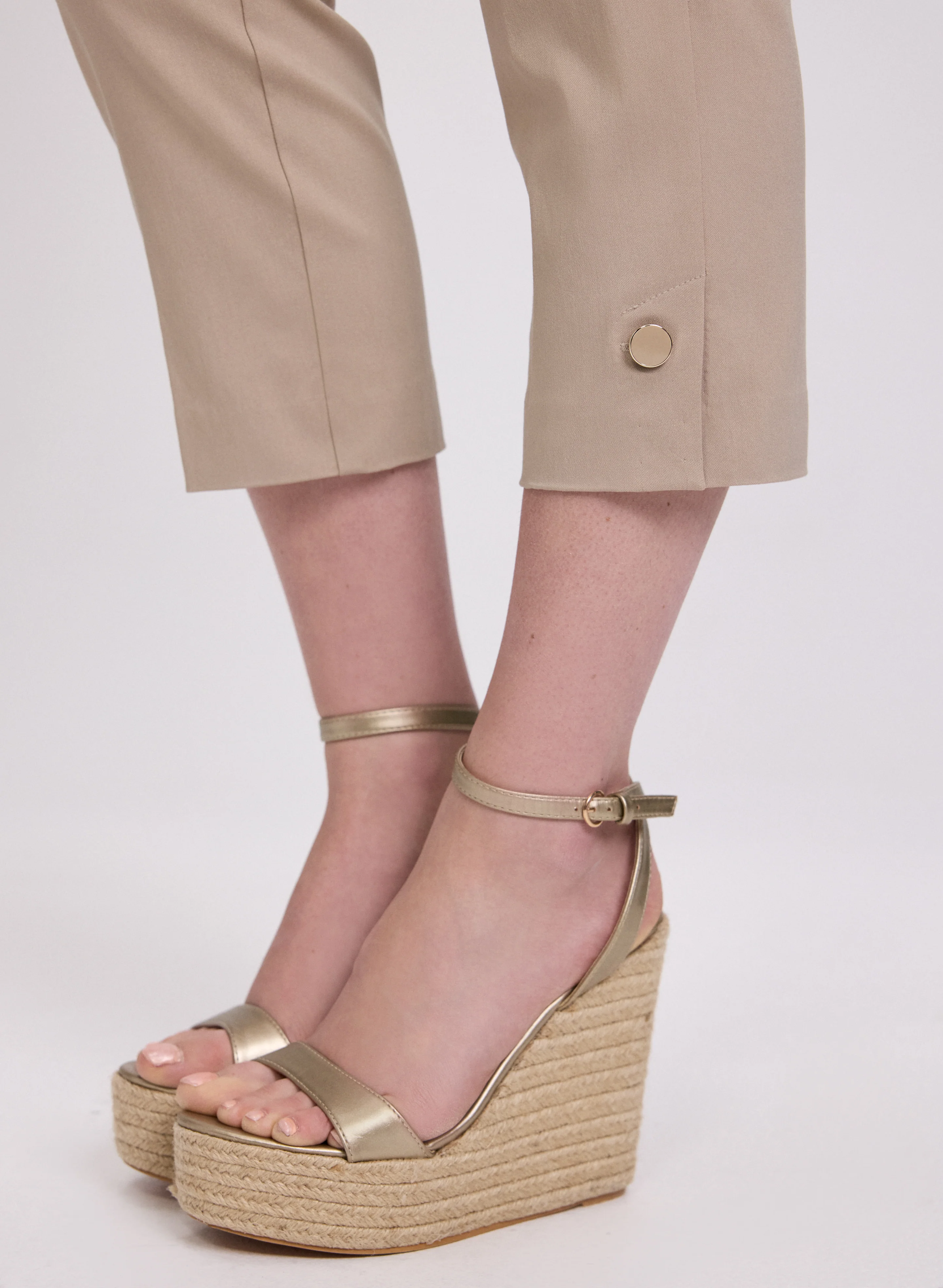 Pull-On Bengaline Capris