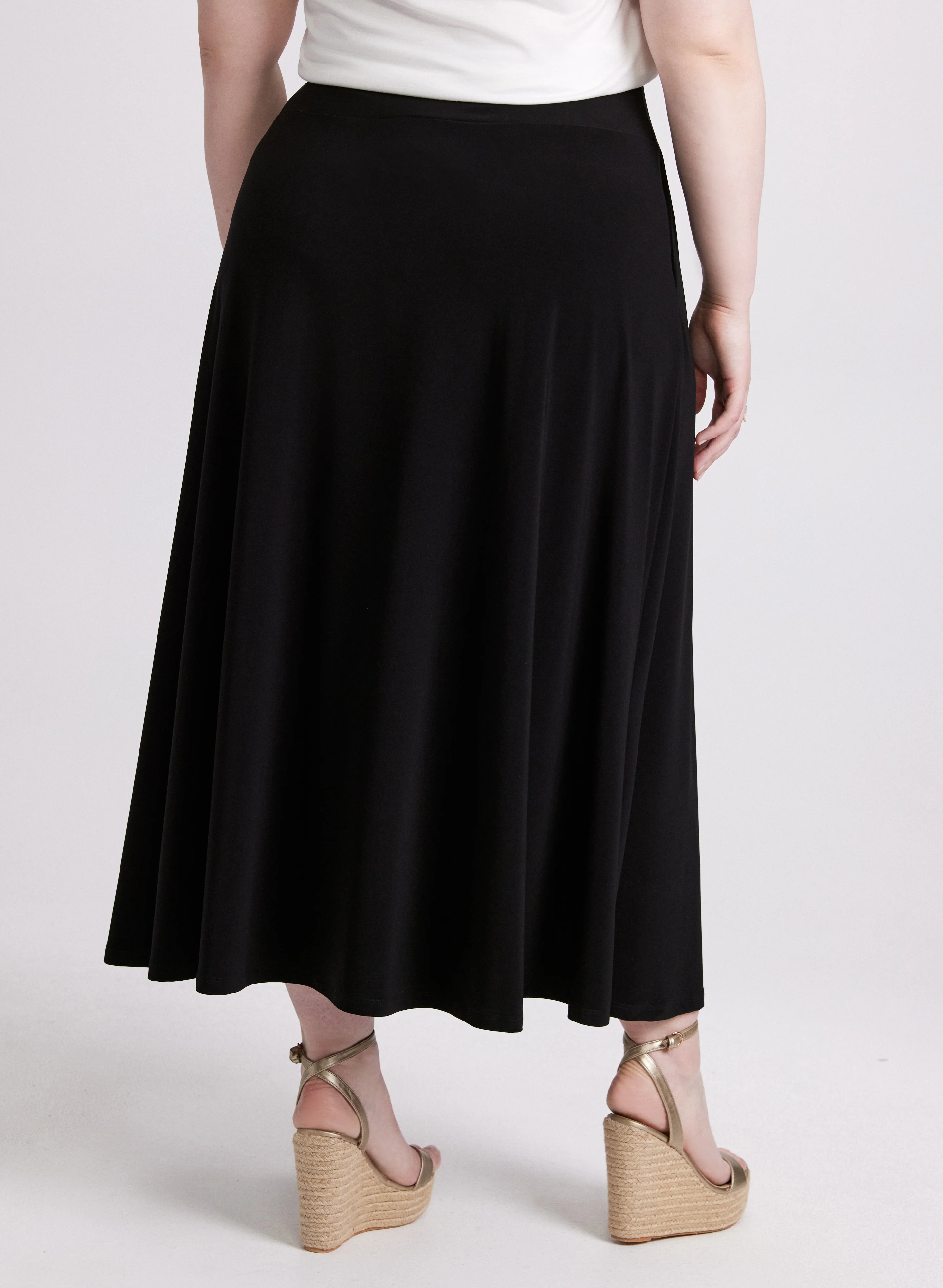 Pull-On Maxi Skirt With Pockets