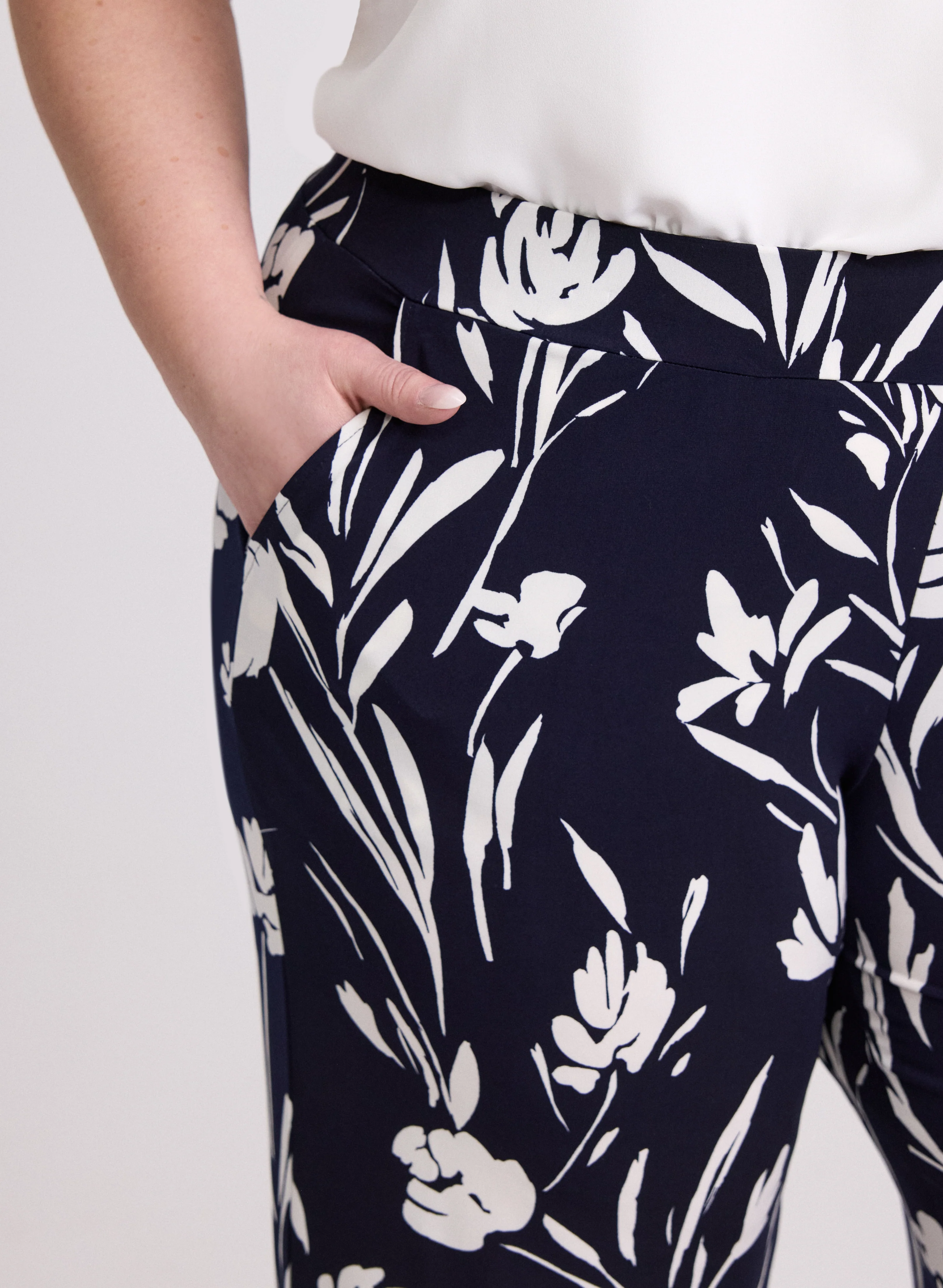 Wide-Leg Floral Print Pants