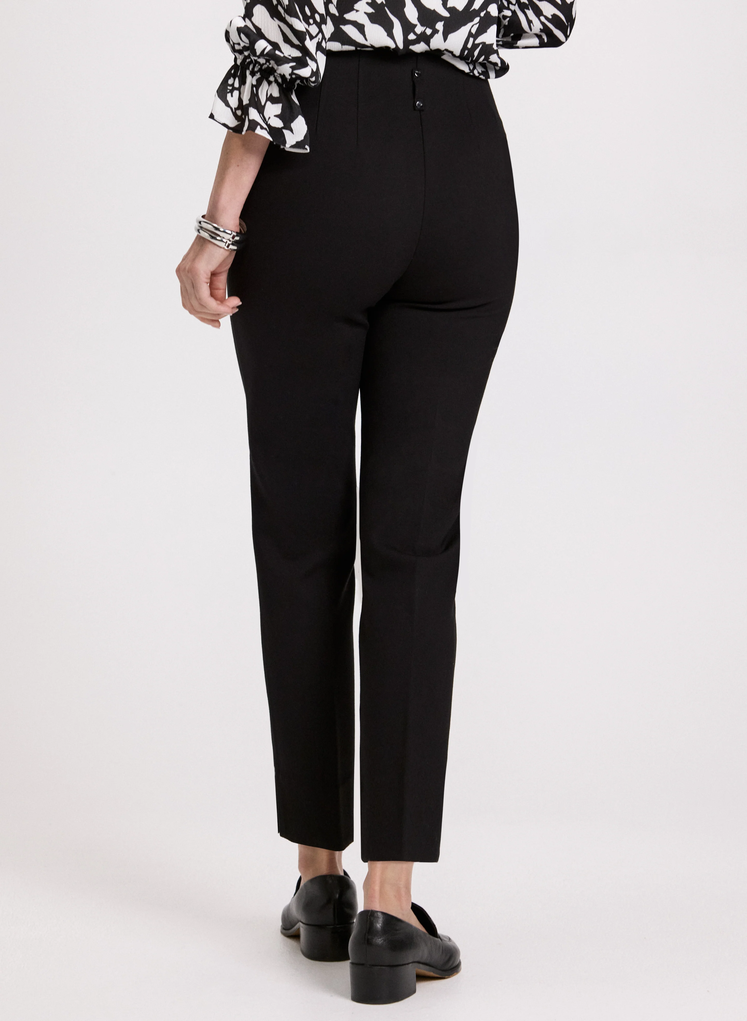 Emma Slit Hem Slim-Leg Pants – Short
