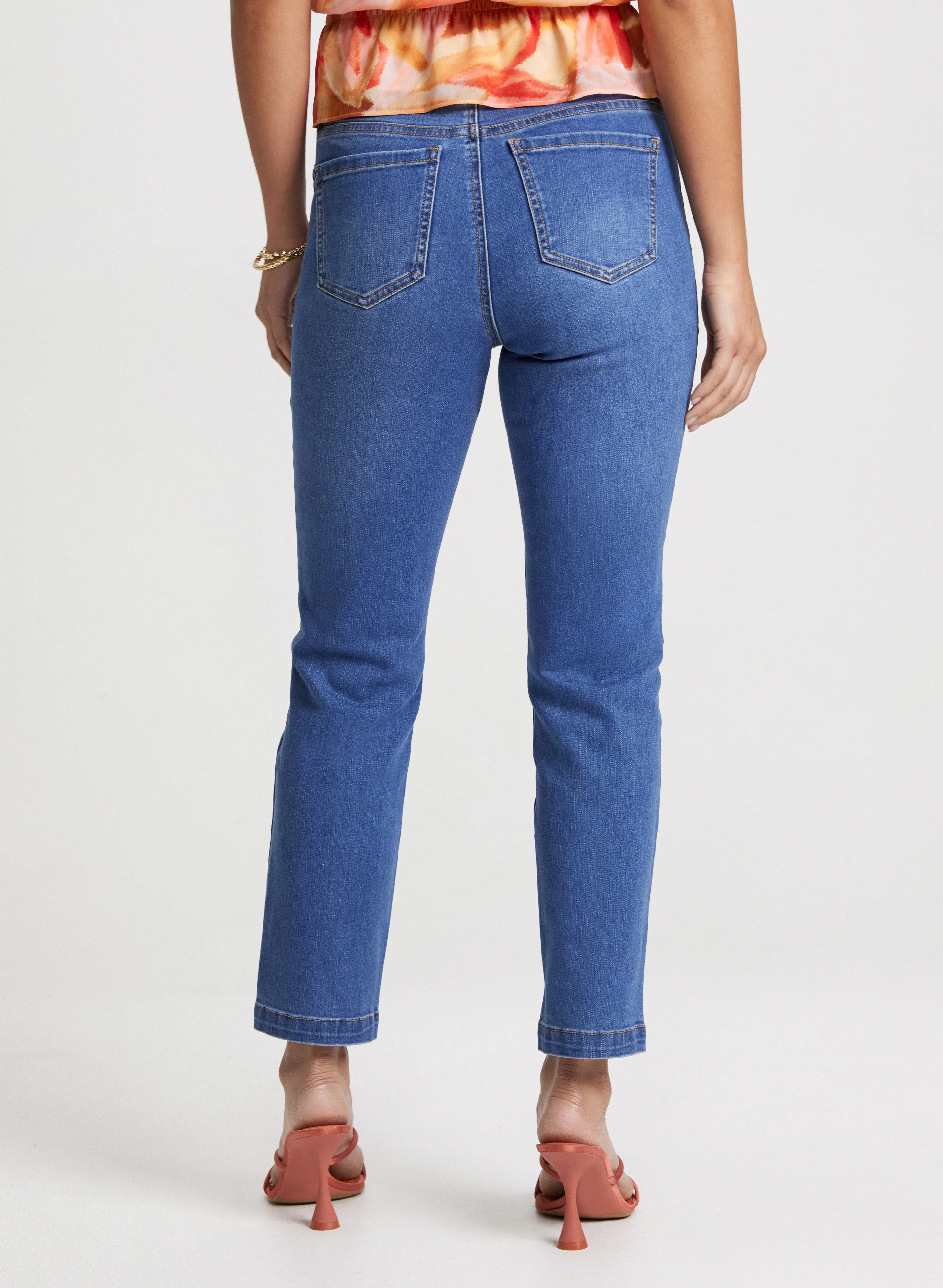 Button Trim Straight-Leg Jeans