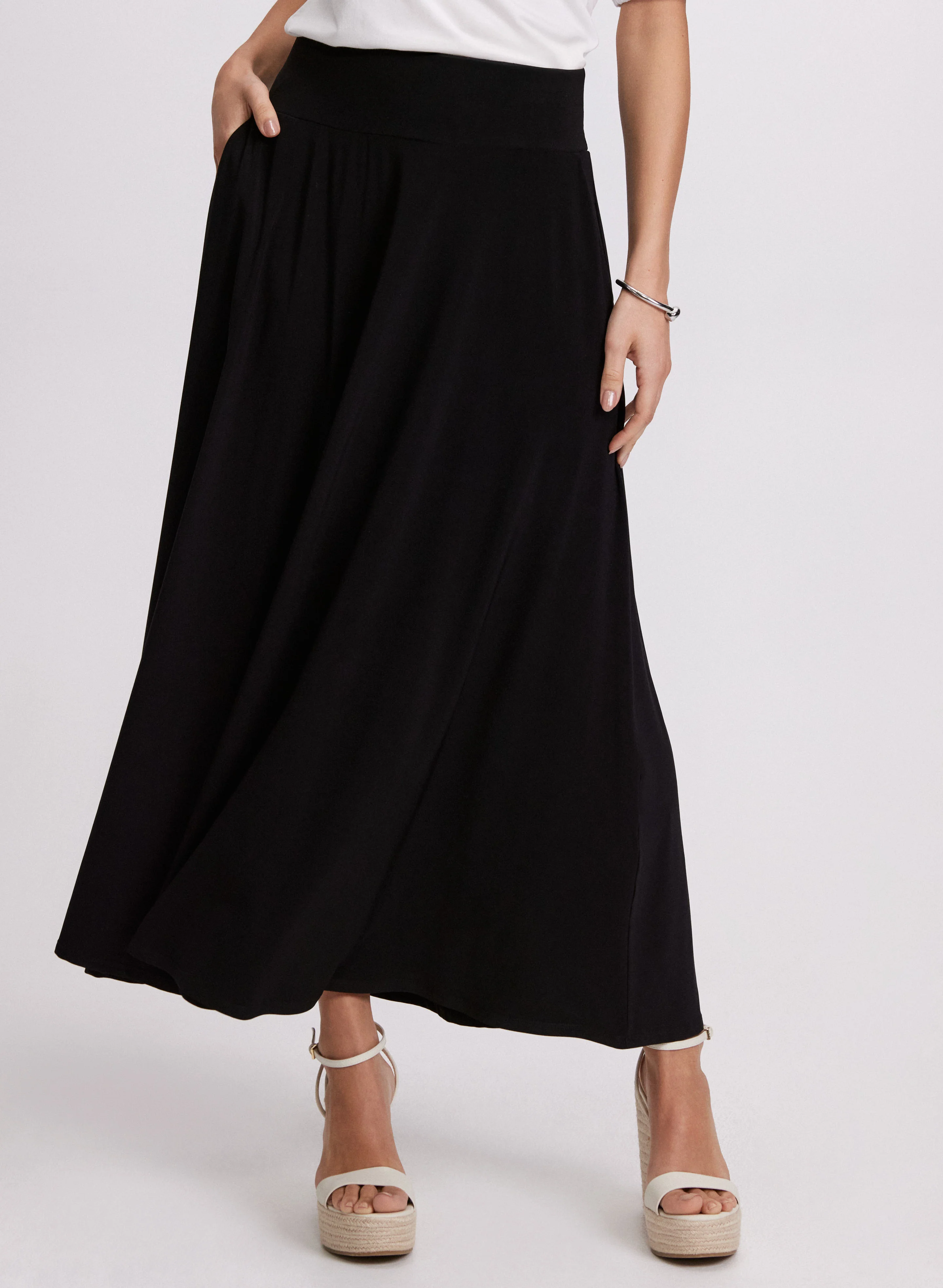 Pull-On Maxi Skirt With Pockets