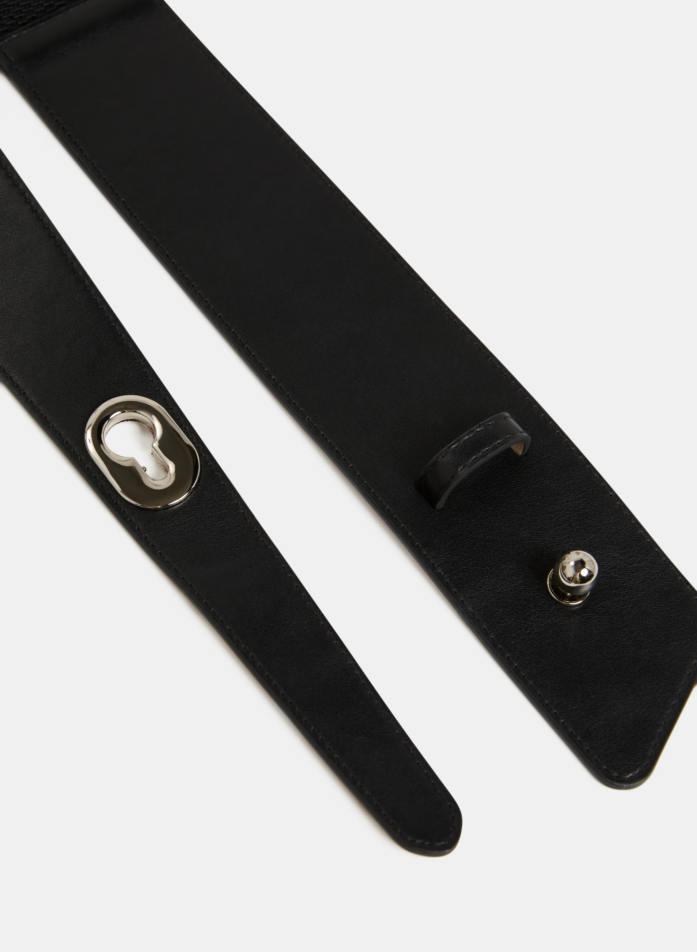 Interlocking Asymmetric Belt