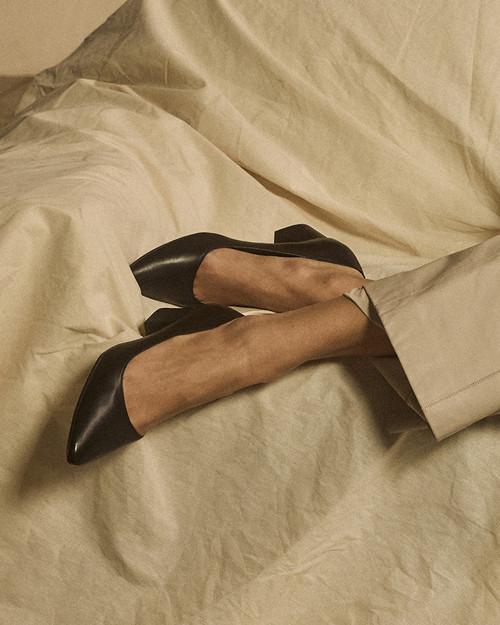 Gemmah Black Leather Block Heel Pump