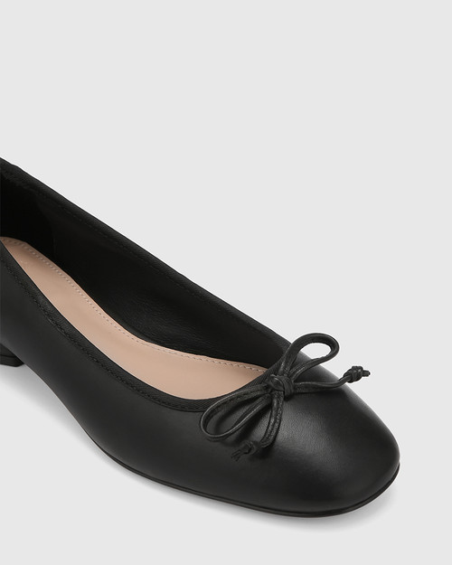 Belle Black Leather Pump