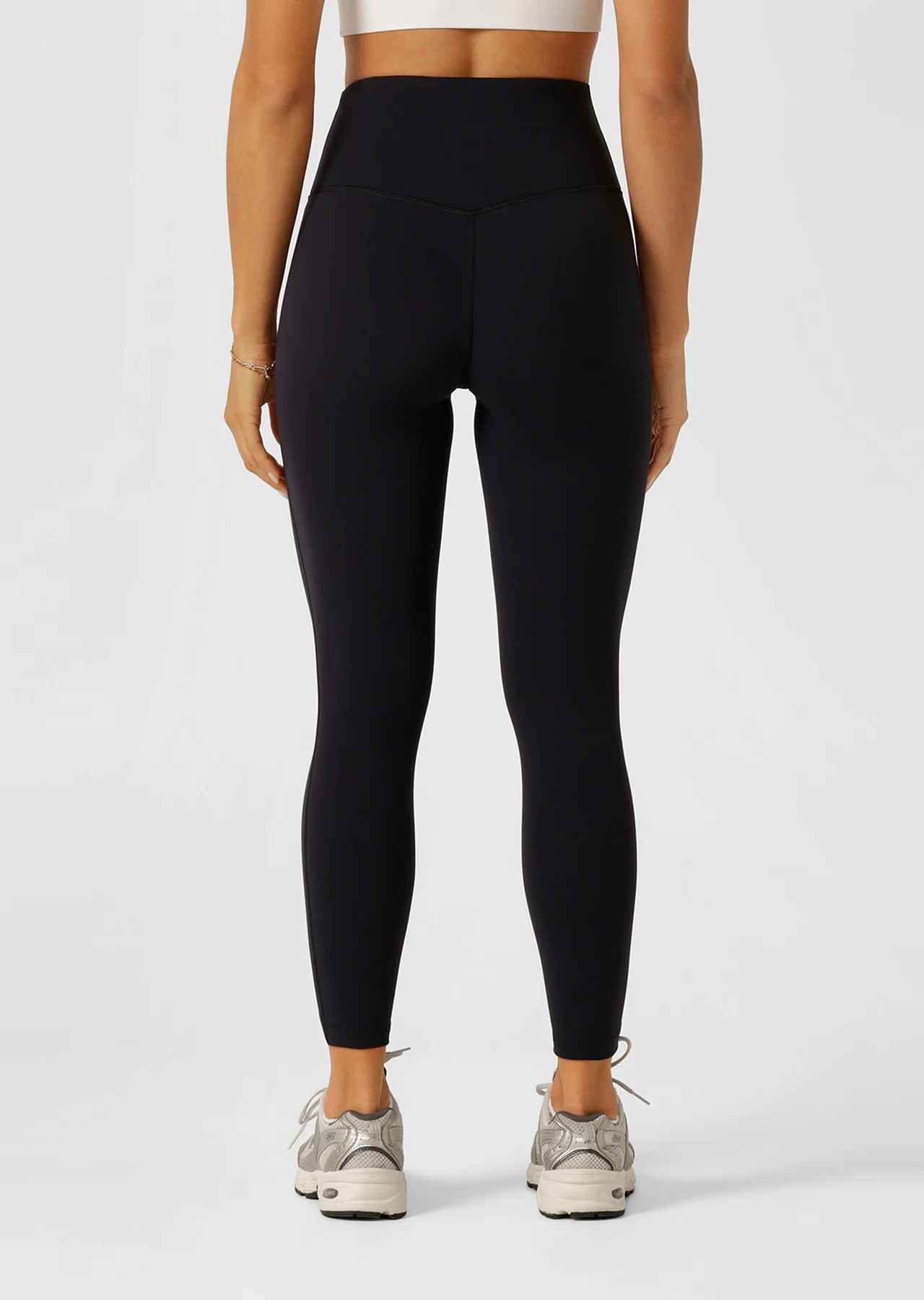 Lotus No Chafe Phone Pocket Ankle Biter Leggings