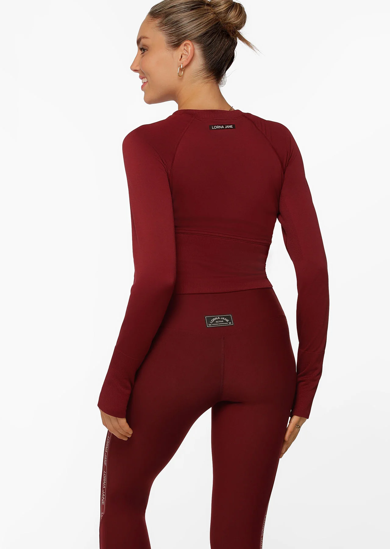 Seamless Contour Cropped Long Sleeve Top