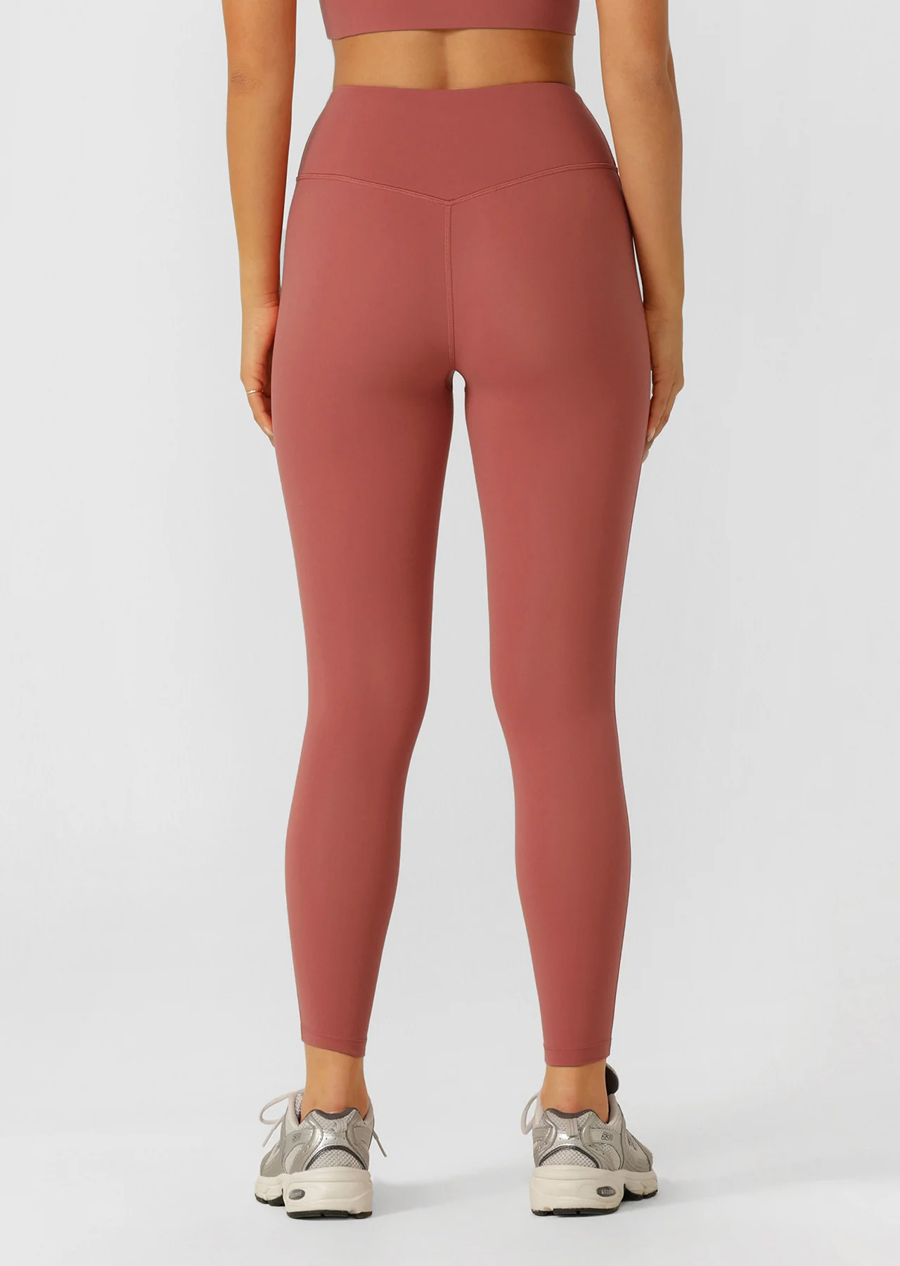 Lotus No Chafe Phone Pocket Ankle Biter Leggings