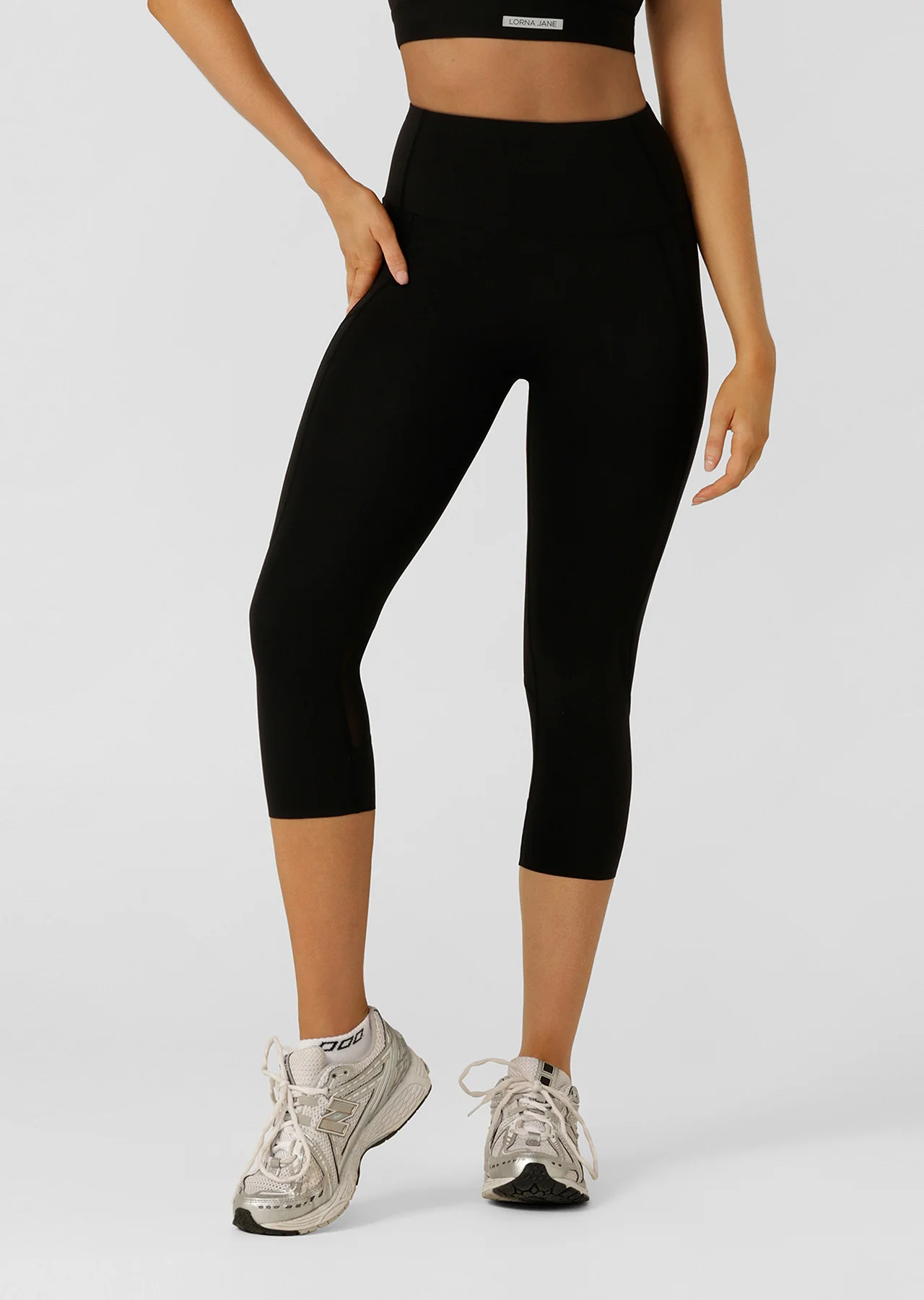 Outline 7/8 Leggings