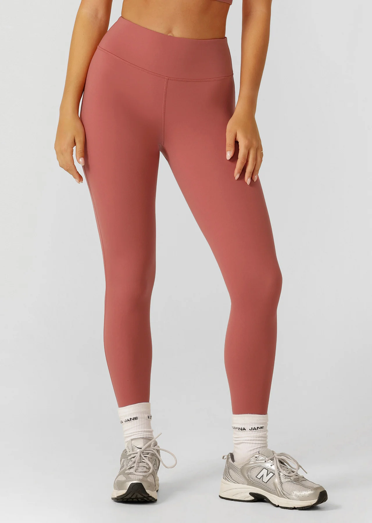 Lotus No Chafe Phone Pocket Ankle Biter Leggings