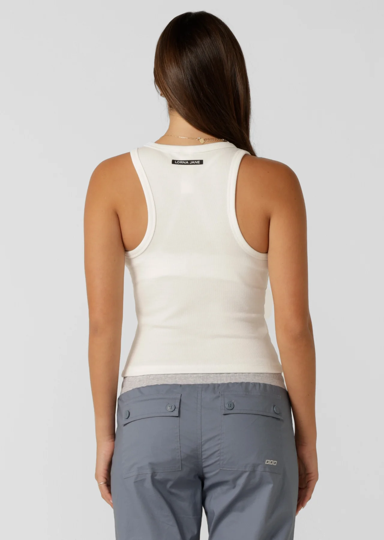 Scoop Neck Essential Tank