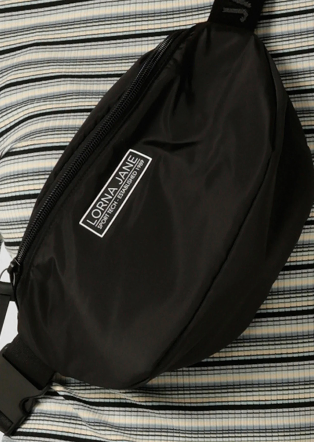 Essential Belt Bag