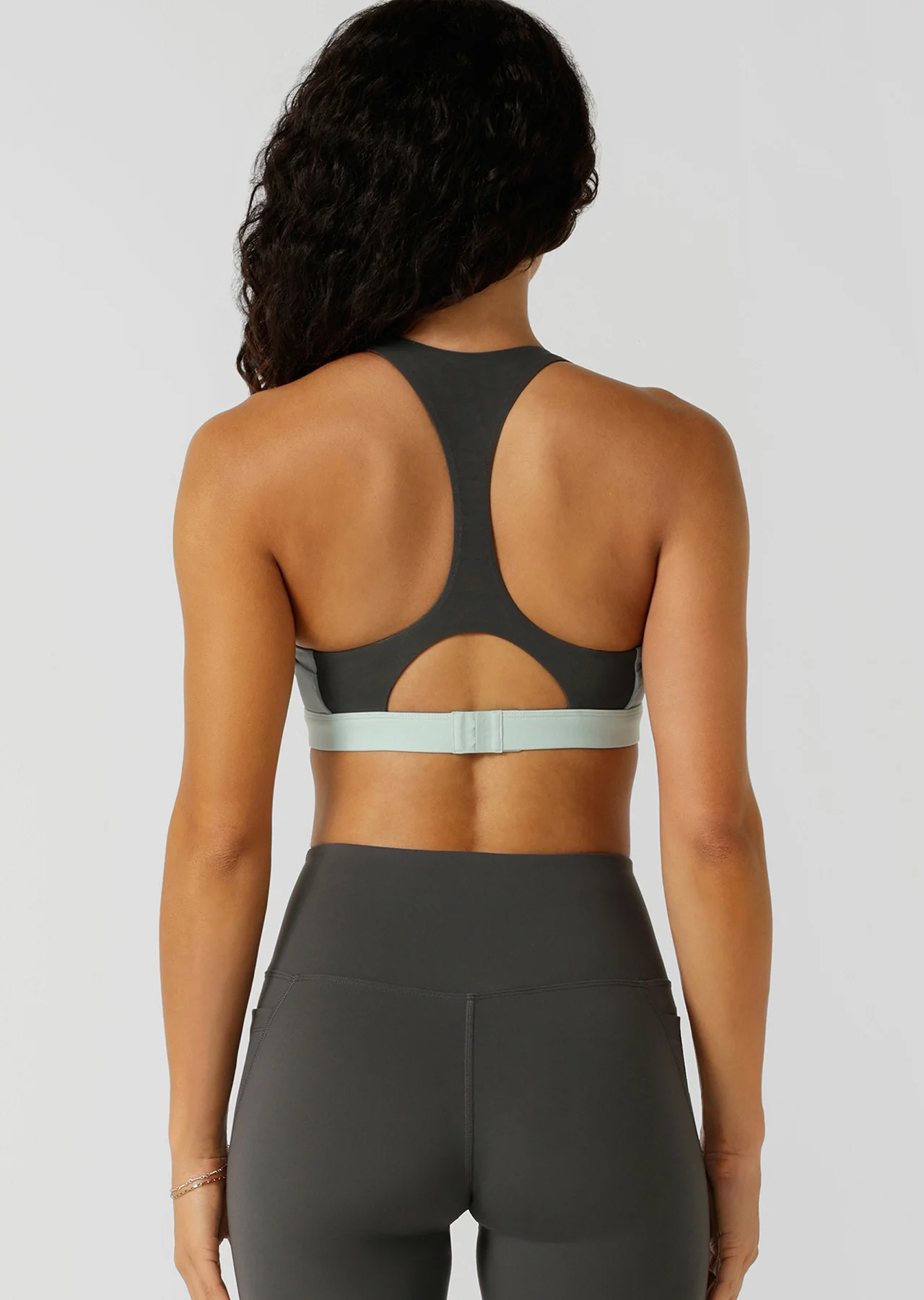 Trailblazer Pocket Sports Bra