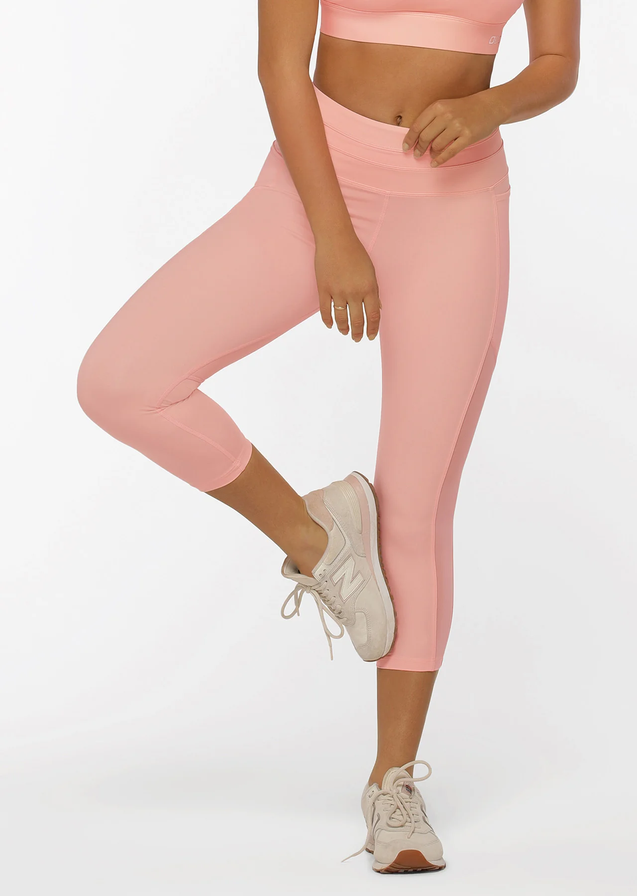Ultra Hold Booty 7/8 Leggings