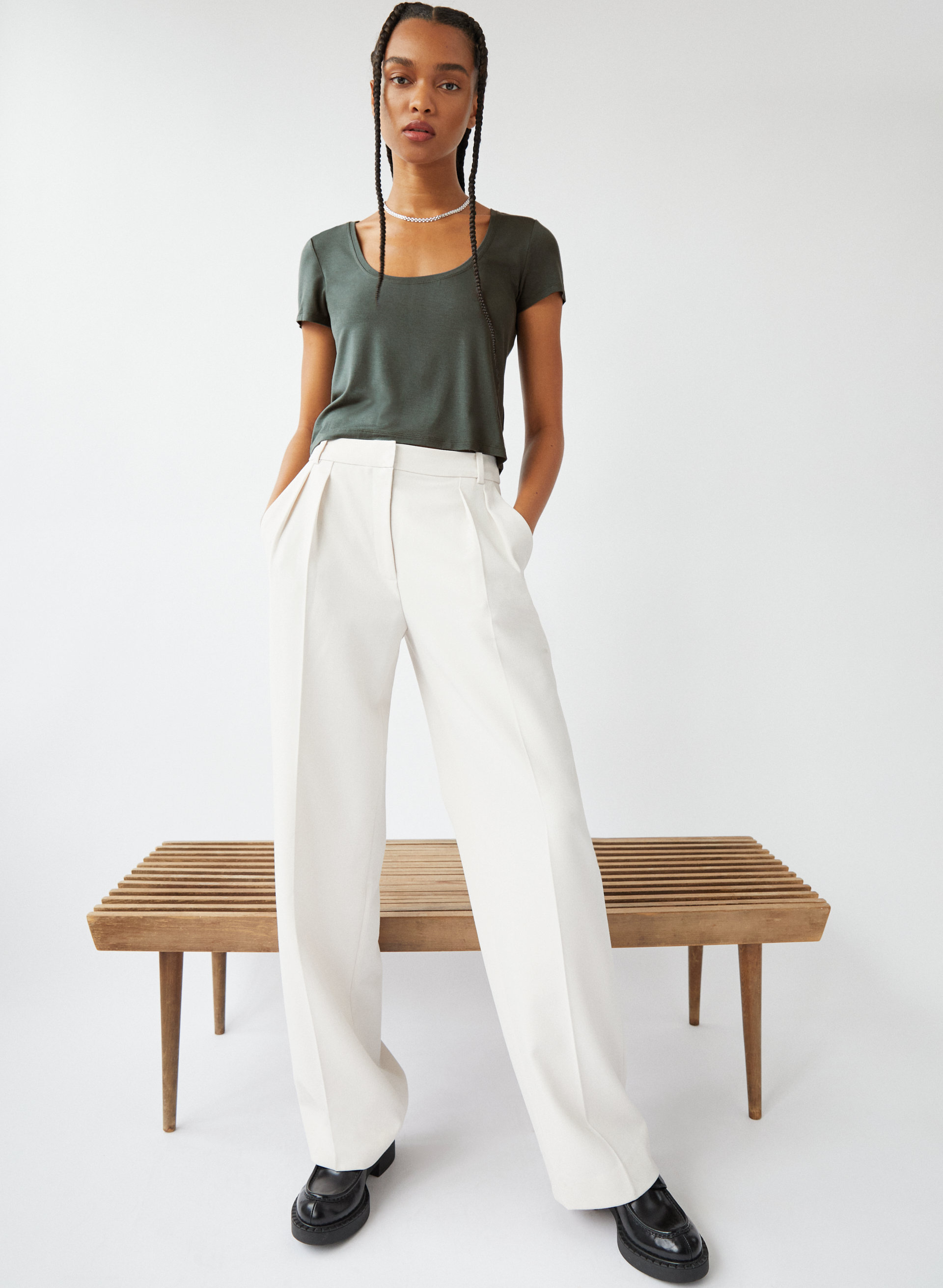 Everyday Scoopneck T-Shirt