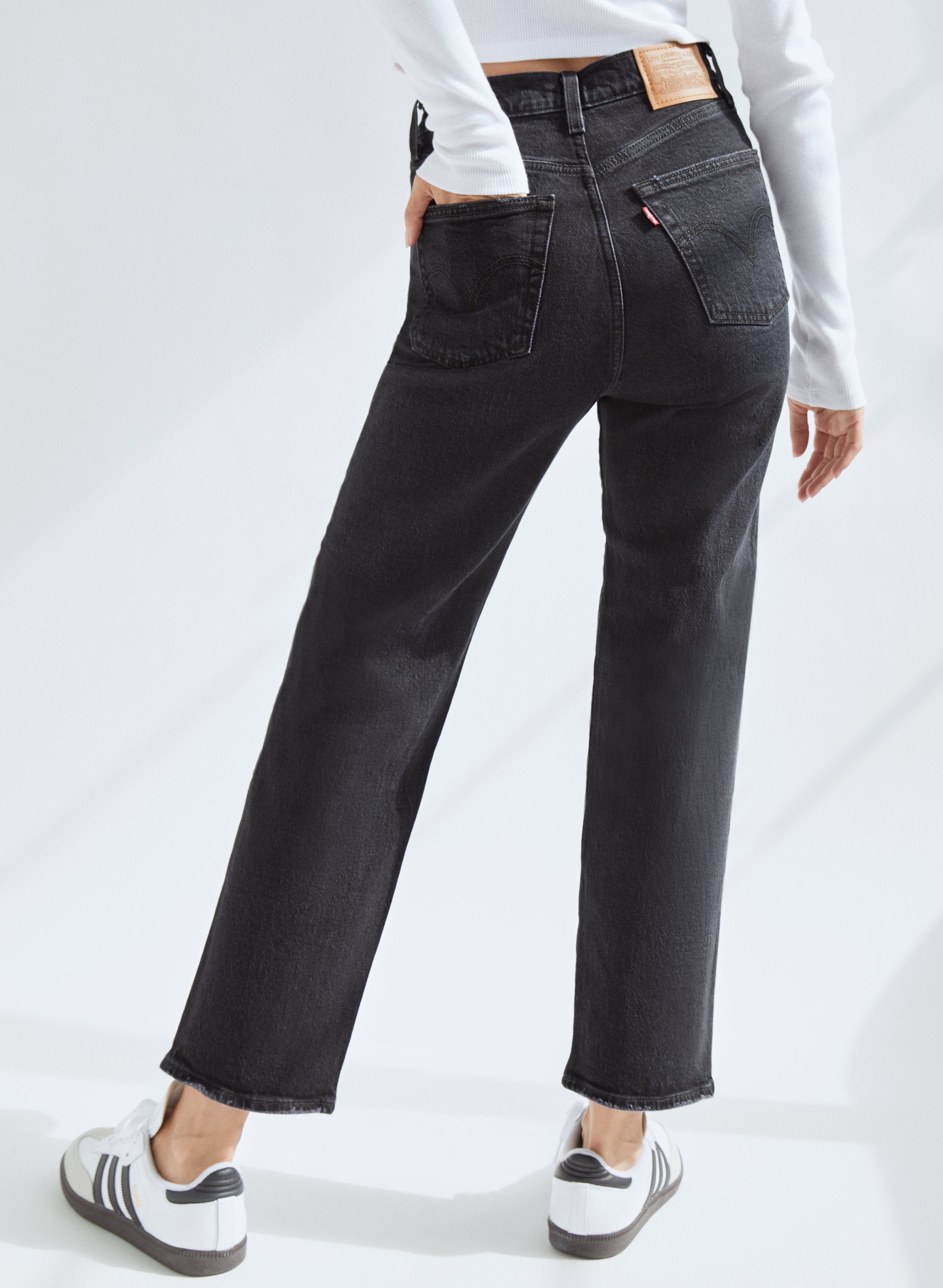 Ribcage Straight Ankle Jean