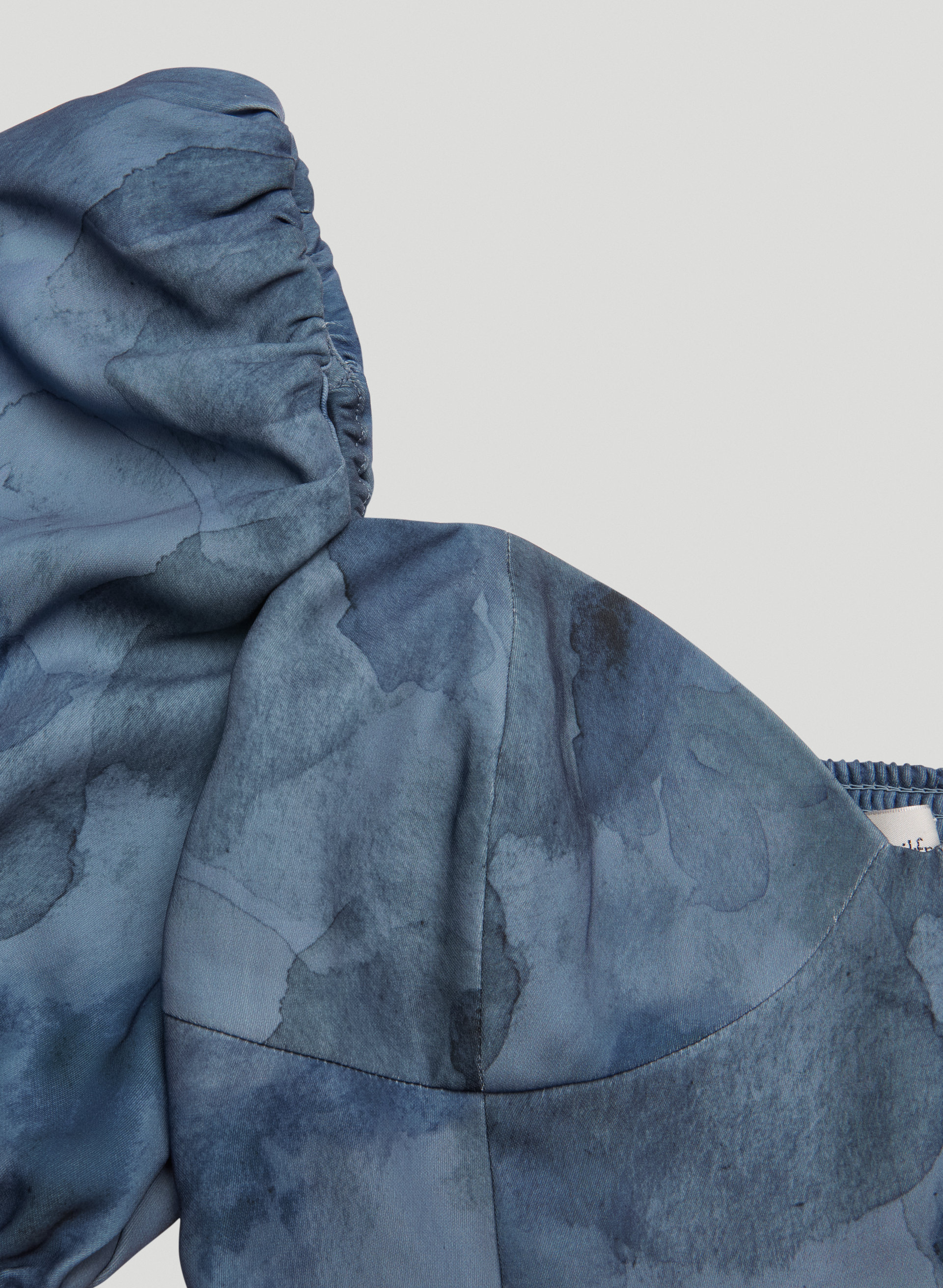 Novella Shortsleeve Blouse