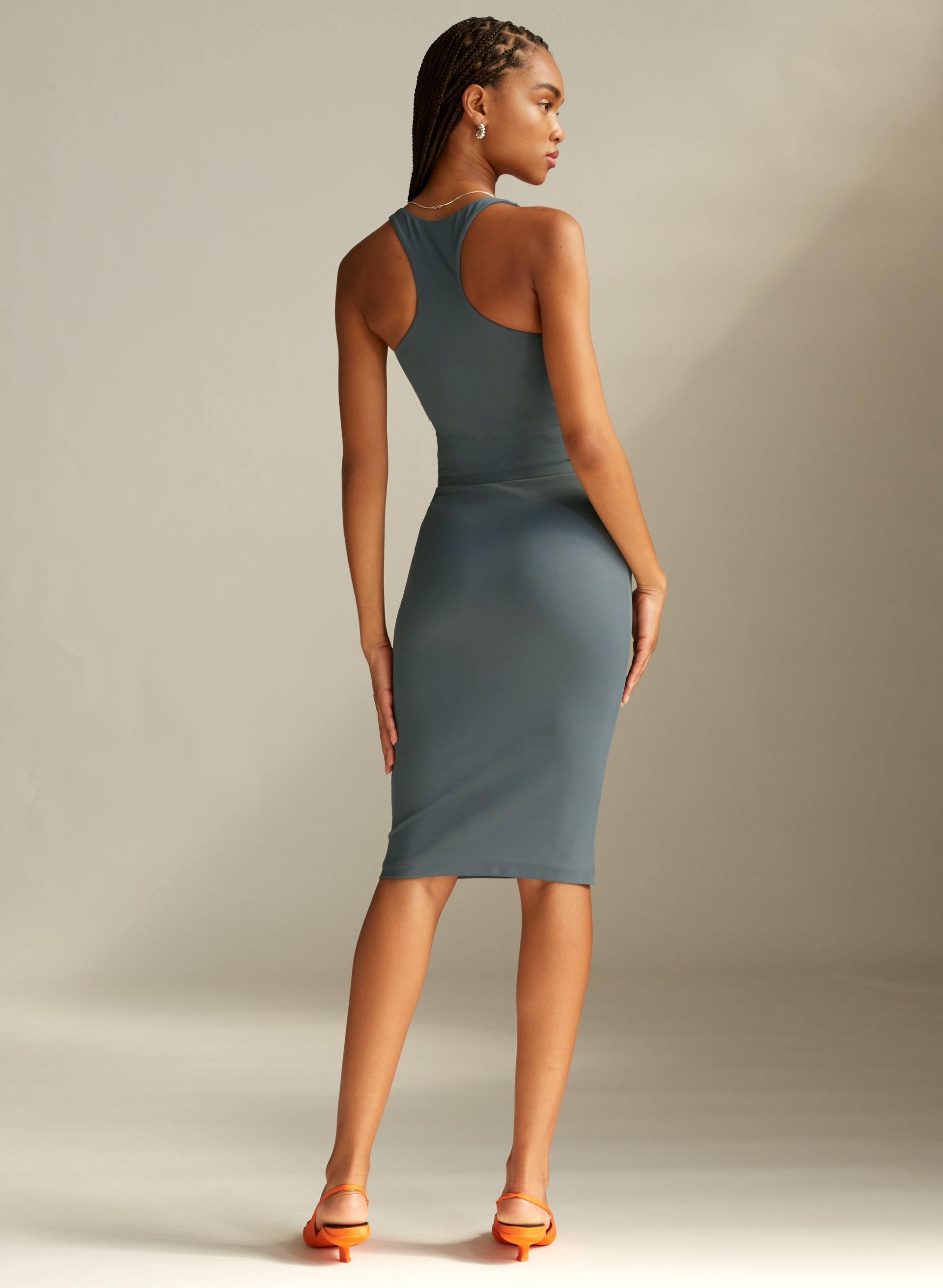 Contour Pencil Skirt