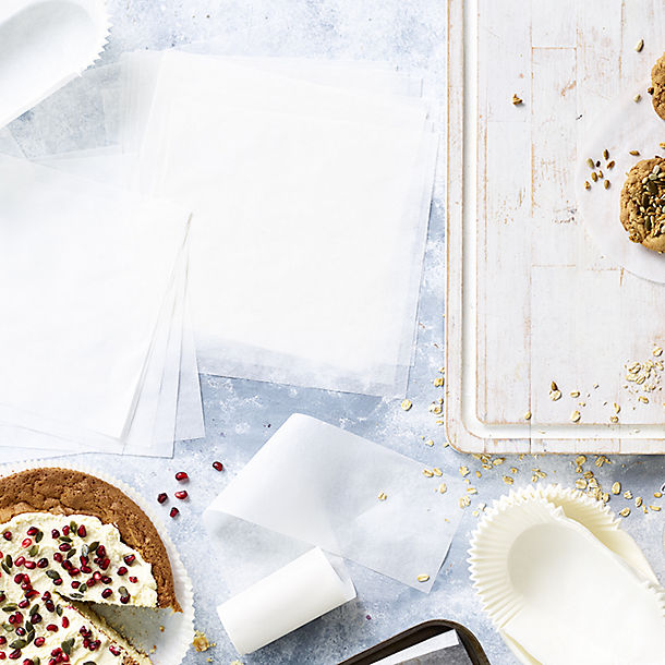 100 Baking Parchment Liner Paper Squares 20cm